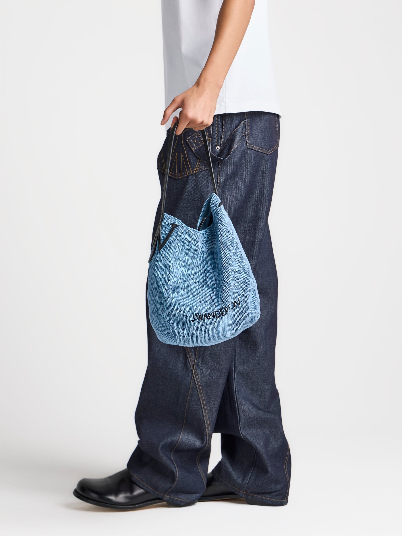 SMALL BEADED BULB BAG IN BLUE