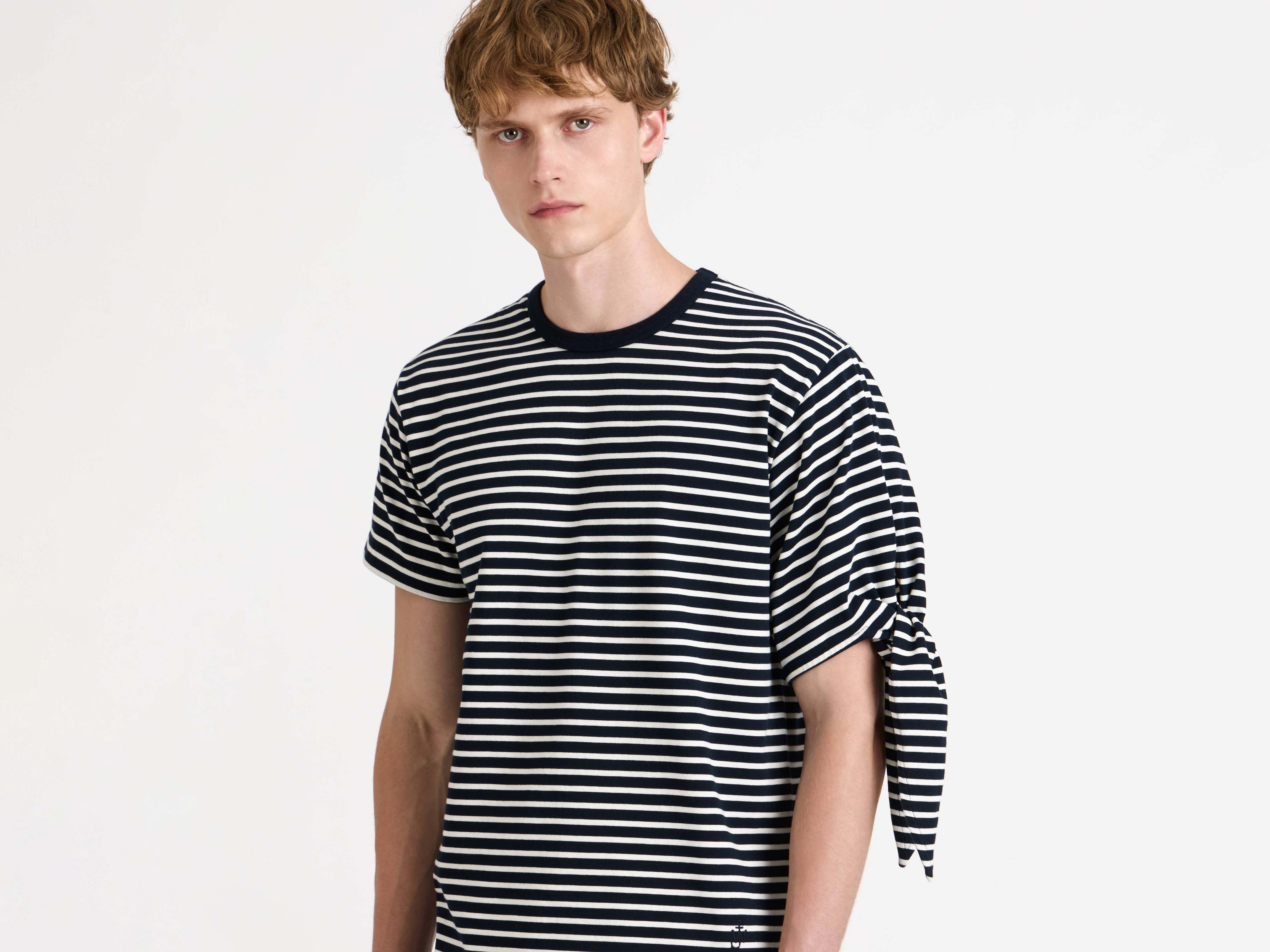 MENS SLEEVE KNOT T-SHIRT IN NAVY & ECRU in NAVY/ECRU