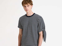 sleeve knot t shirt navy ecru Model Detail 1