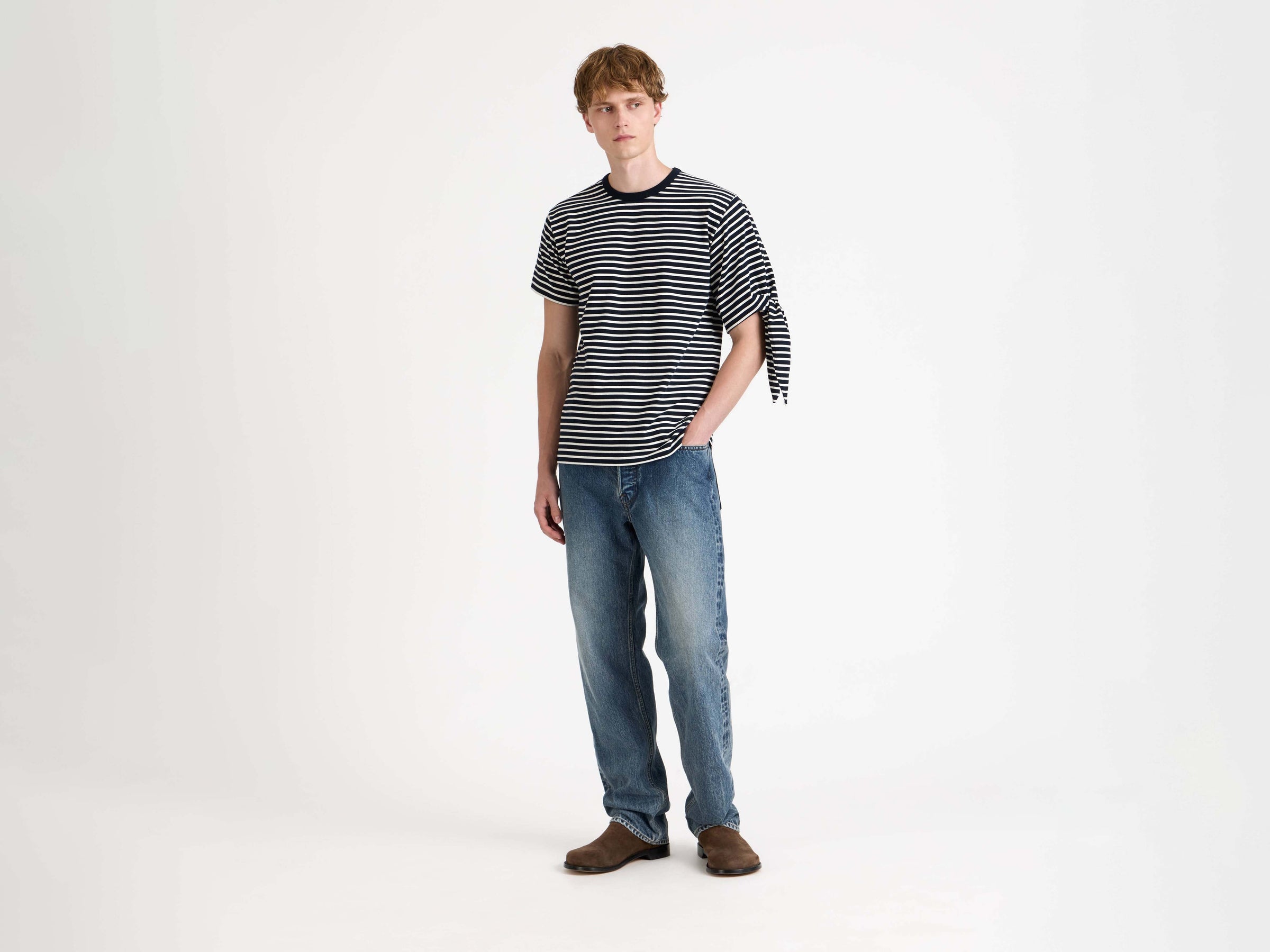 sleeve knot t shirt navy ecru Model Front 5