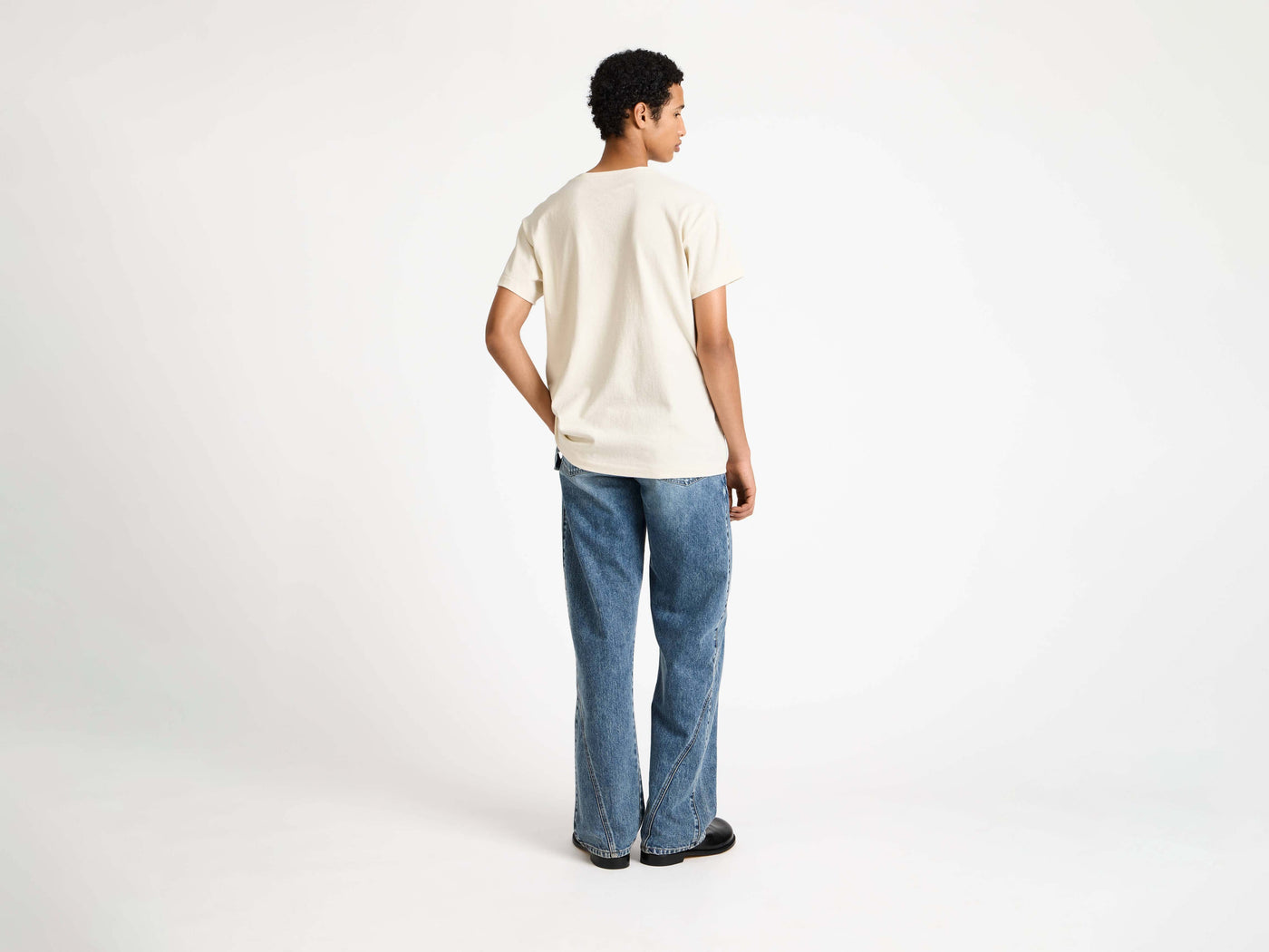 CIRCULAR T-SHIRT IN ECRU