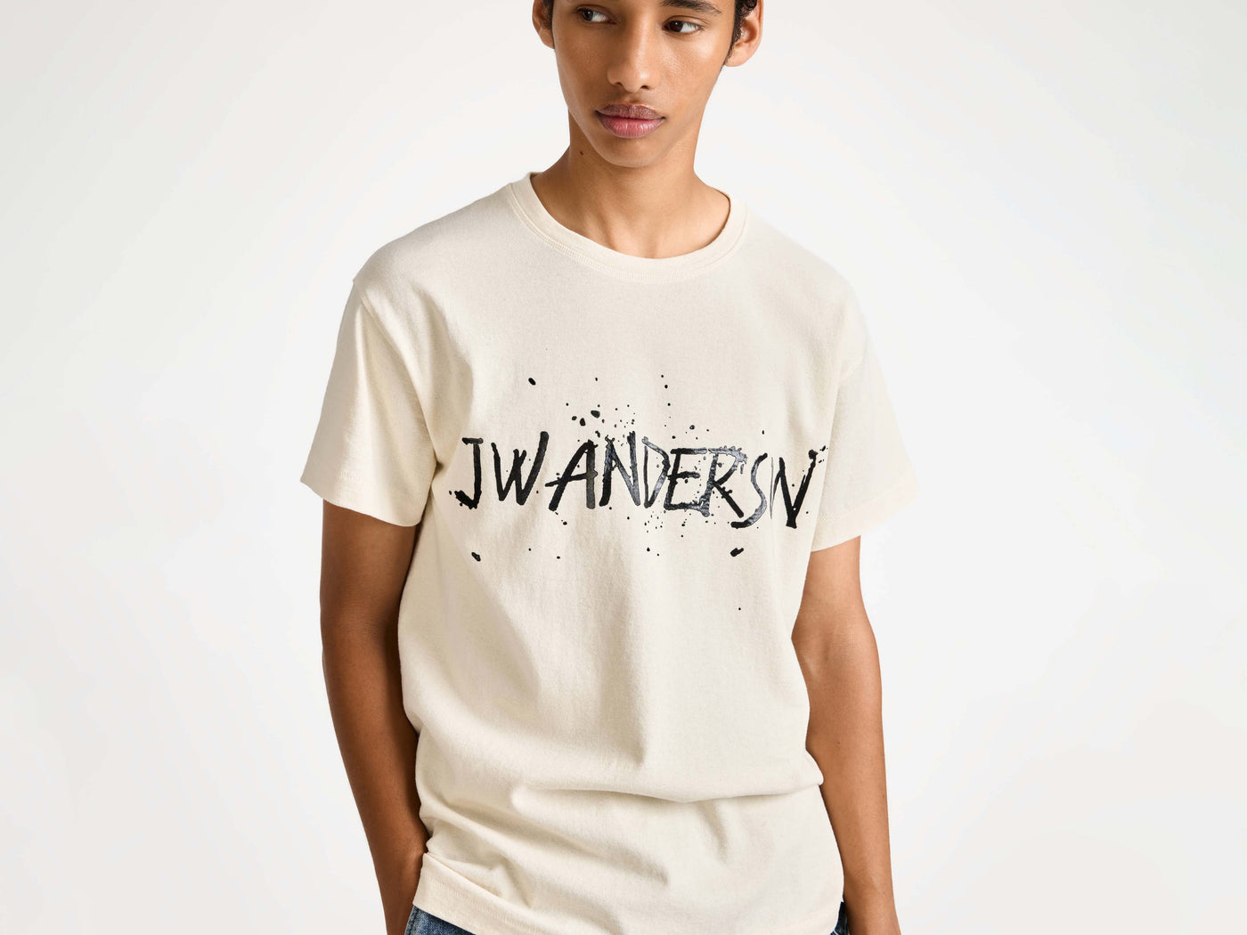 CIRCULAR T-SHIRT IN ECRU