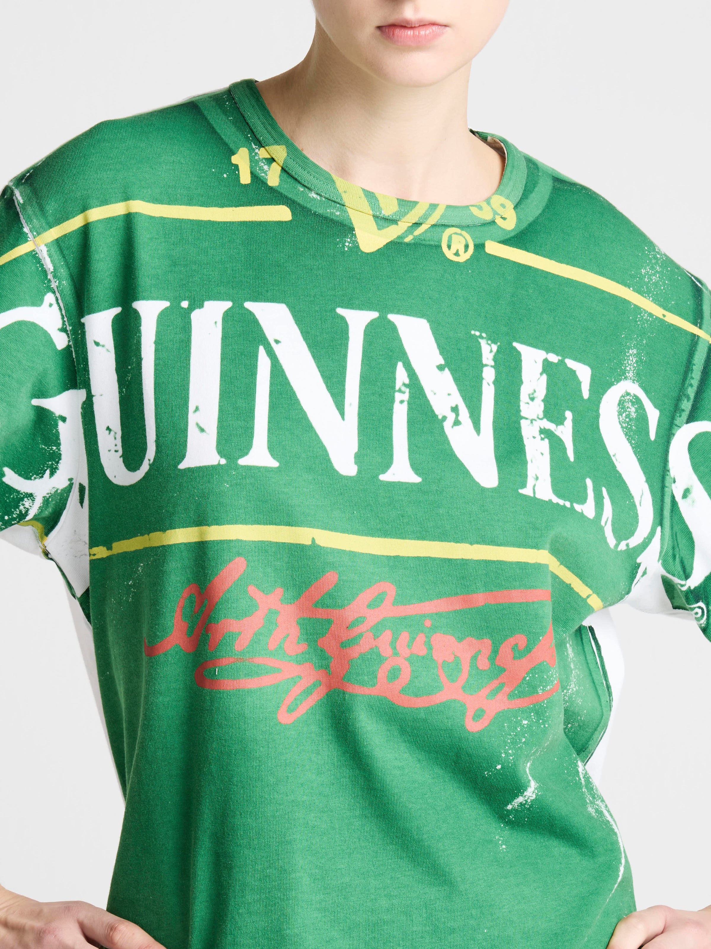 Unisex JW ANDERSON X GUINNESS BOTTLE TOP PRINT T-SHIRT IN GREEN