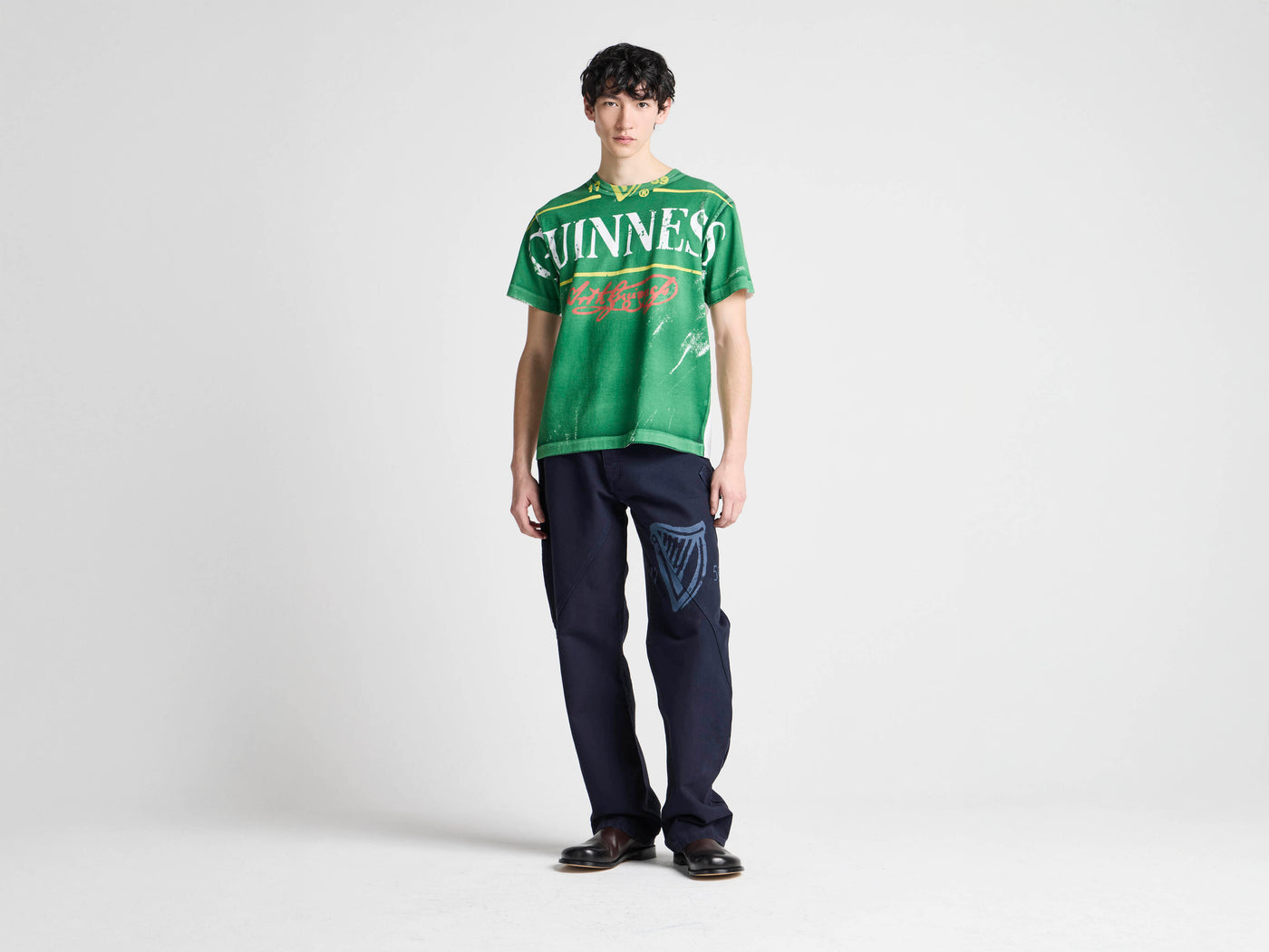 Unisex JW ANDERSON X GUINNESS BOTTLE TOP PRINT T-SHIRT IN GREEN