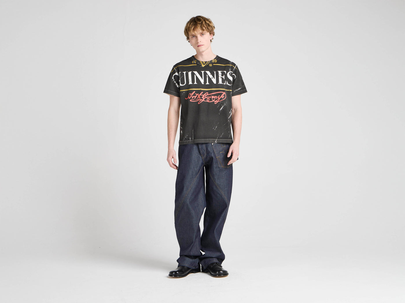 Unisex JW ANDERSON X GUINNESS BOTTLE TOP PRINT T-SHIRT IN BLACK