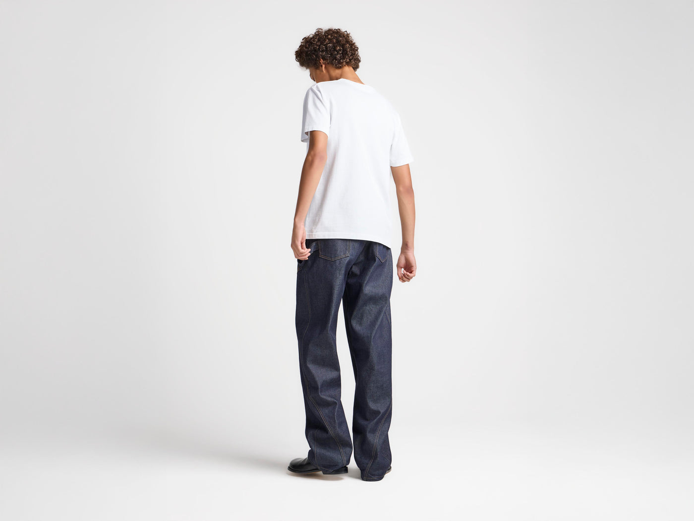 MENS EMBROIDERED ANCHOR T-SHIRT IN WHITE