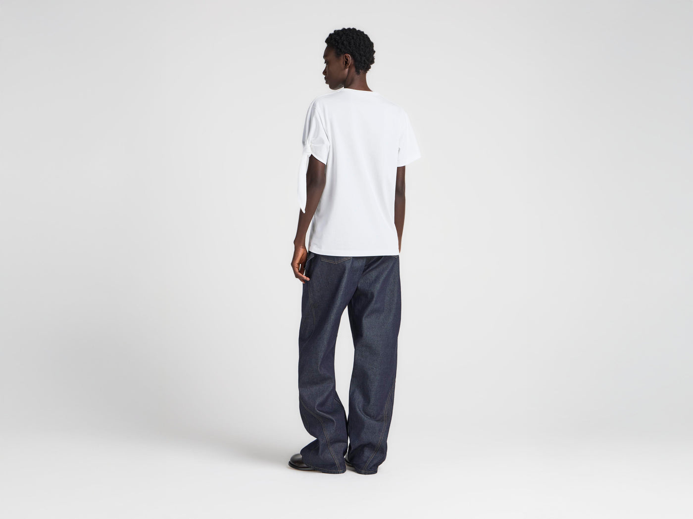 WOMENS KNOTTED SLEEVE T-SHIRT IN WHITE