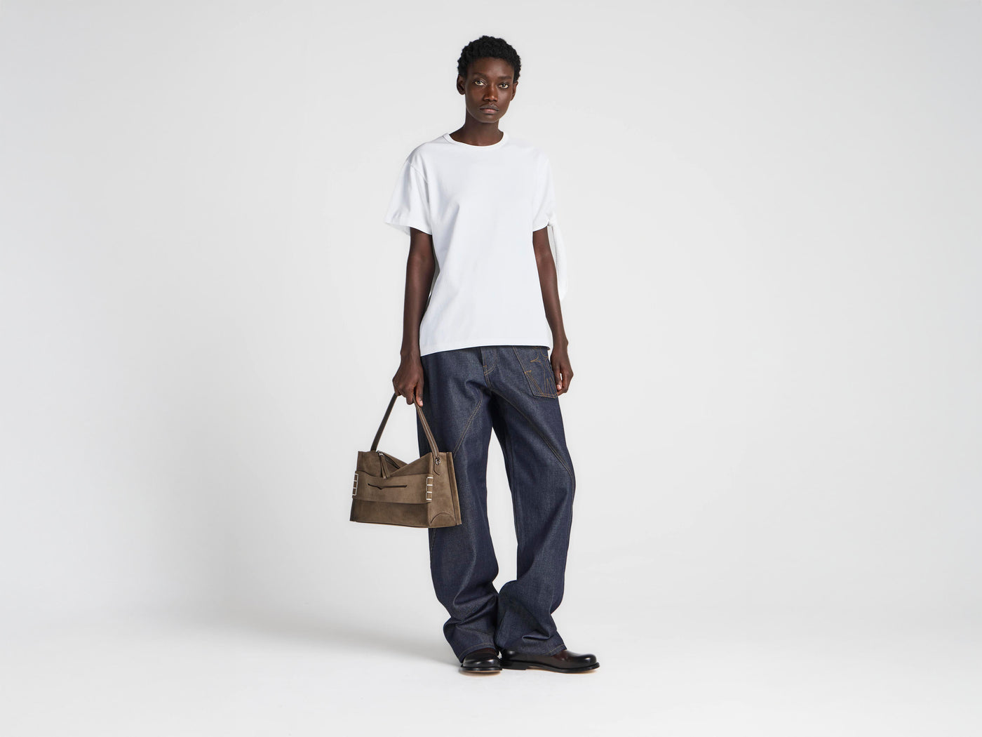 WOMENS KNOTTED SLEEVE T-SHIRT IN WHITE