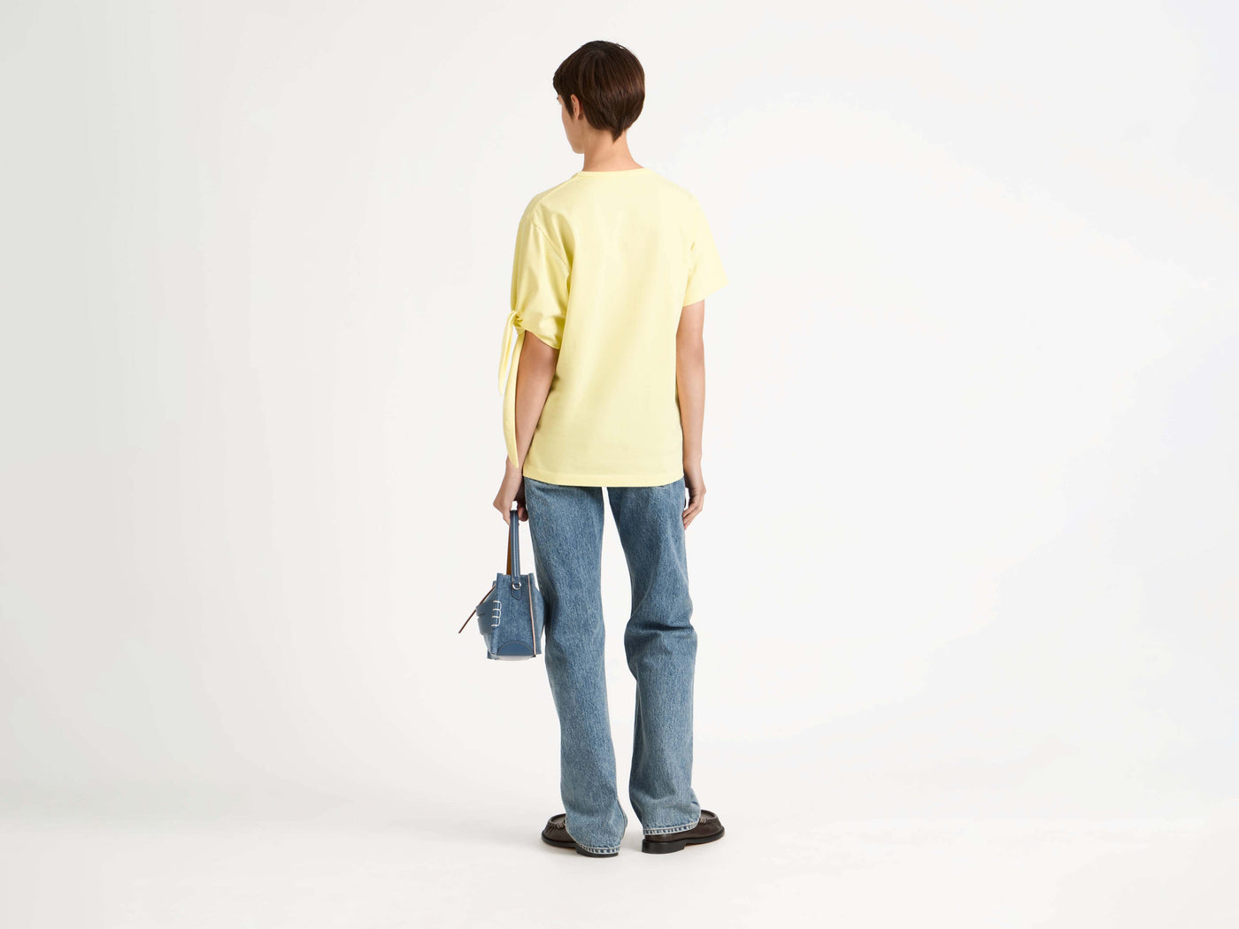 KNOTTED SLEEVE T-SHIRT IN YELLOW