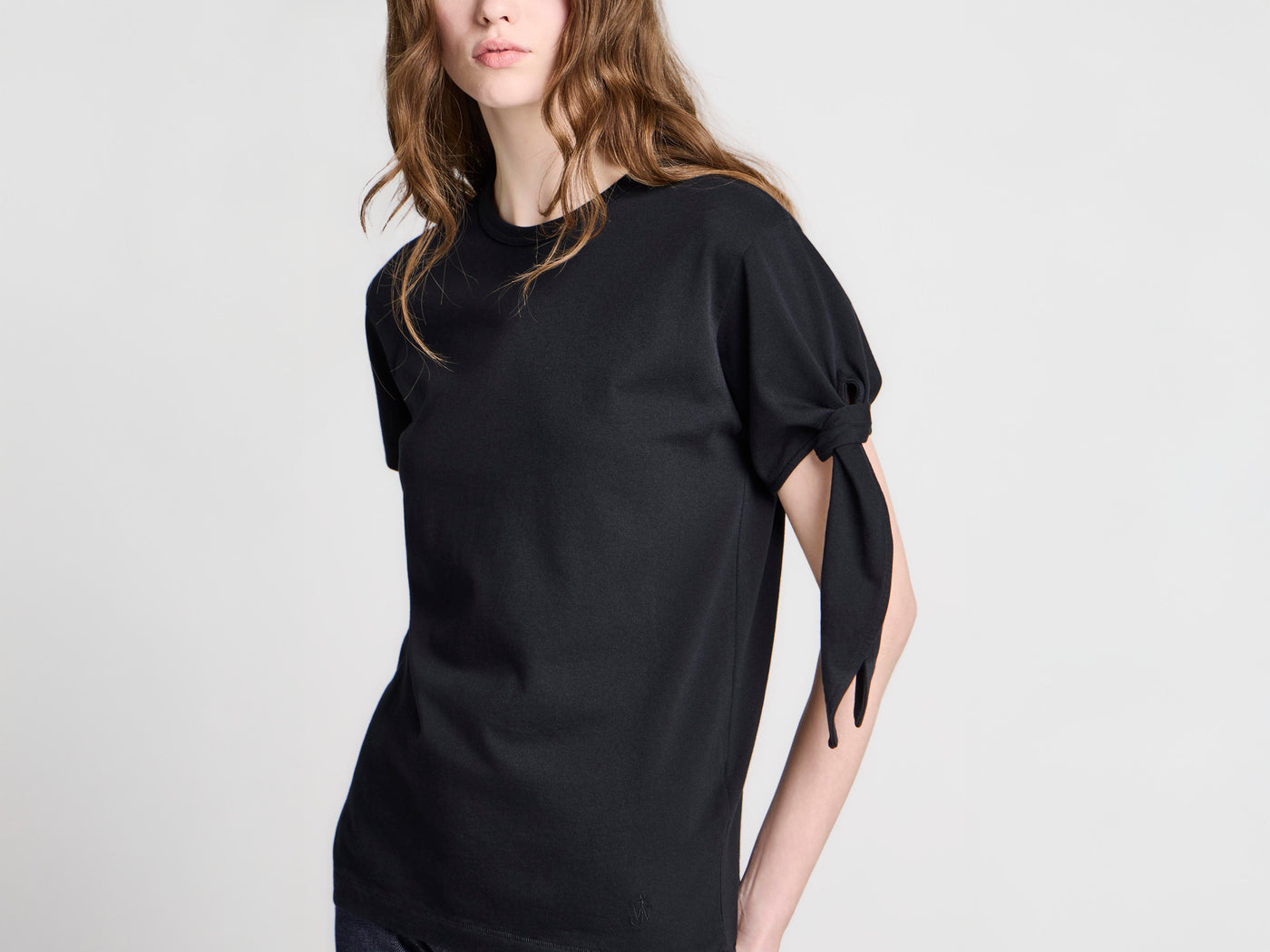 WOMENS KNOTTED SLEEVE T-SHIRT IN BLACK