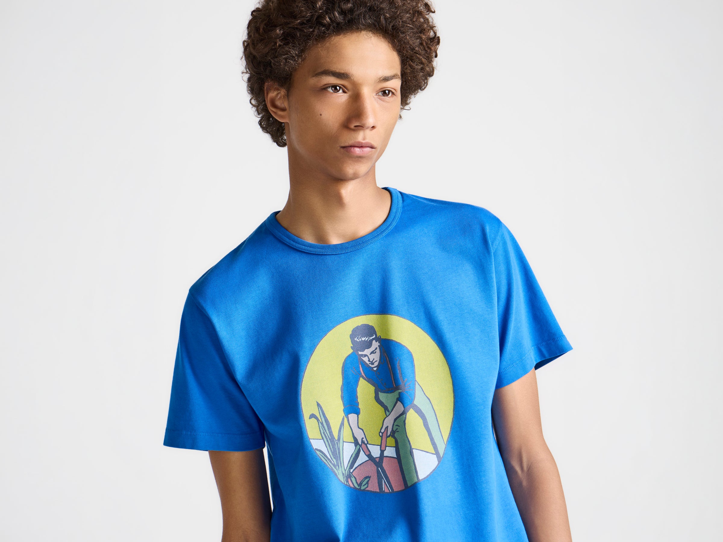MENS GARDENER T-SHIRT IN SAPPHIRE BLUE