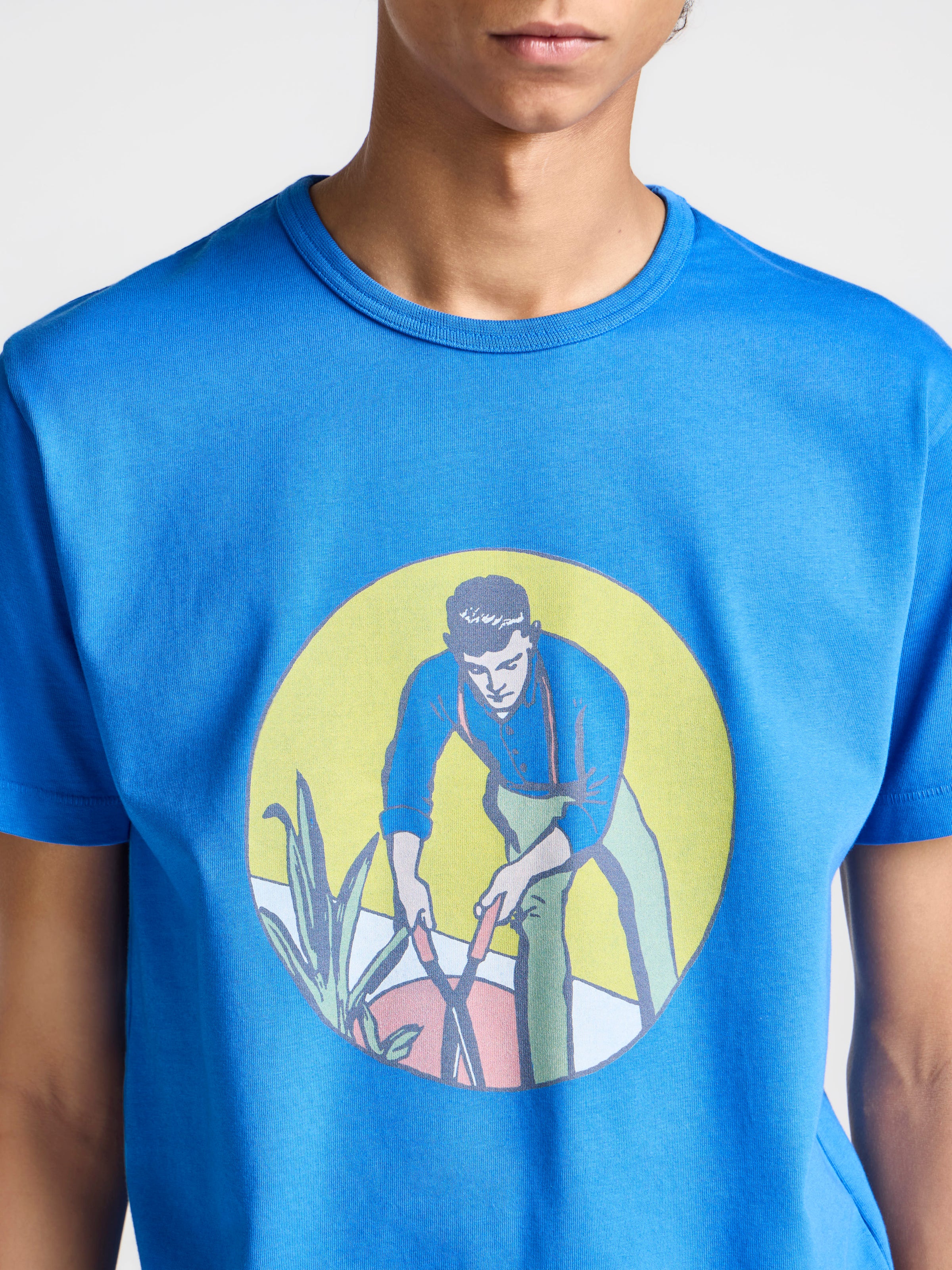 MENS GARDENER T-SHIRT IN SAPPHIRE BLUE
