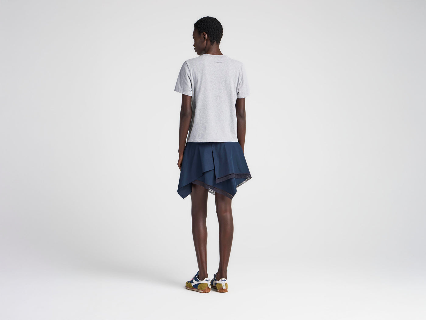 WOMENS ANIMAL STARS GRAPHIC PRINT T-SHIRT IN MID GREY MELANGE