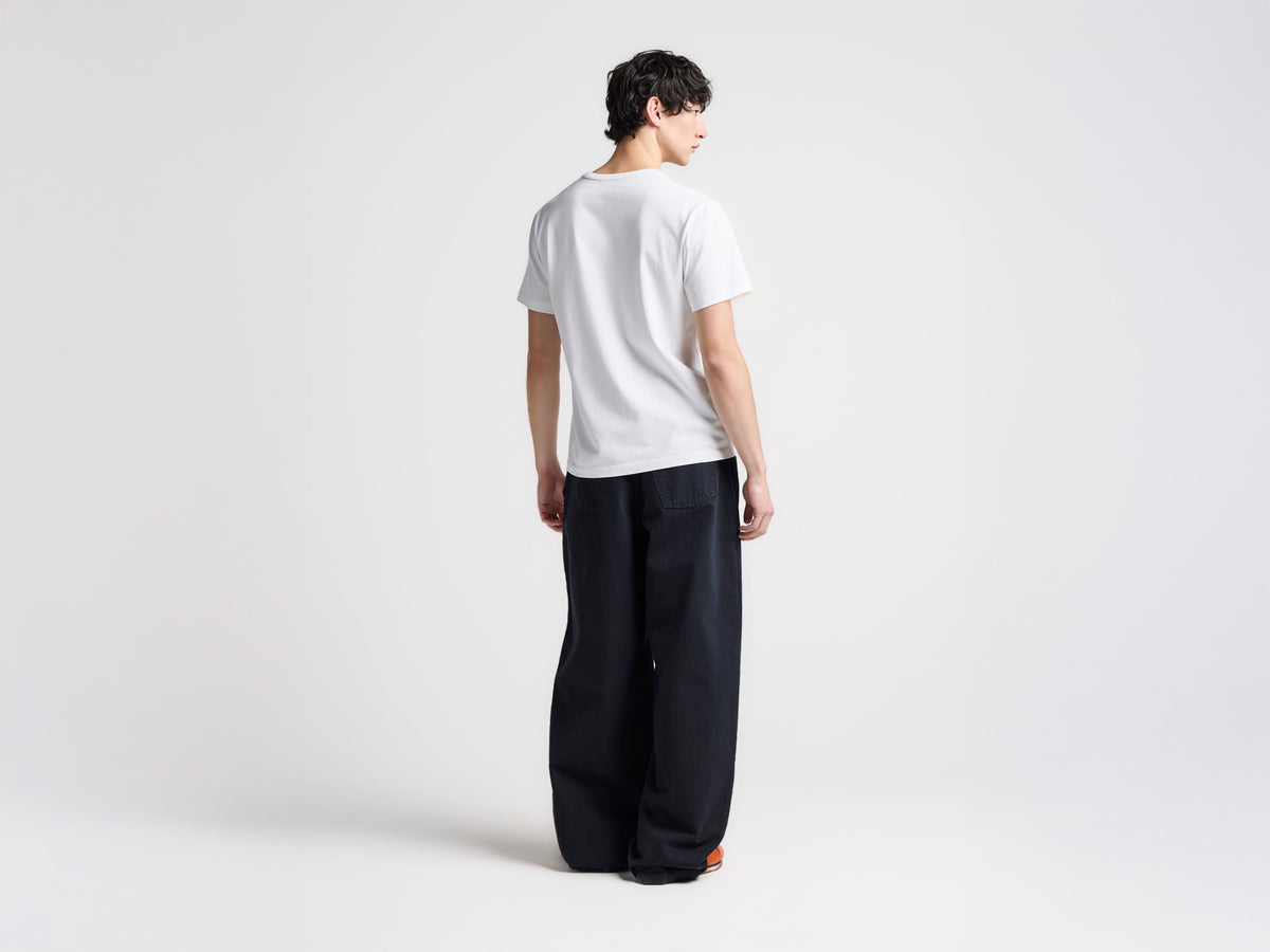 MENS 'JWA' SCRIPT T-SHIRT IN WHITE