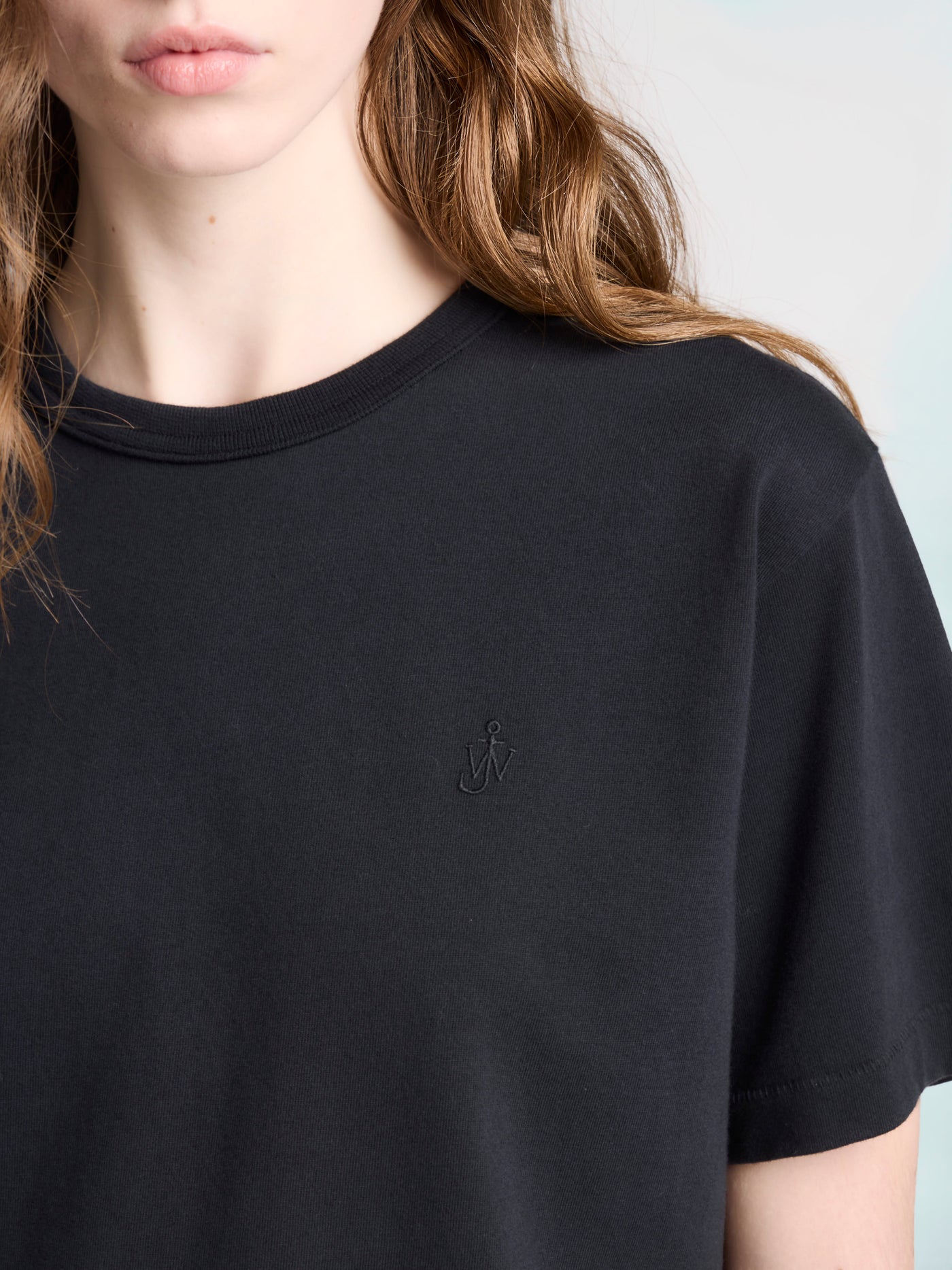 WOMENS EMBROIDERED ANCHOR T-SHIRT IN BLACK