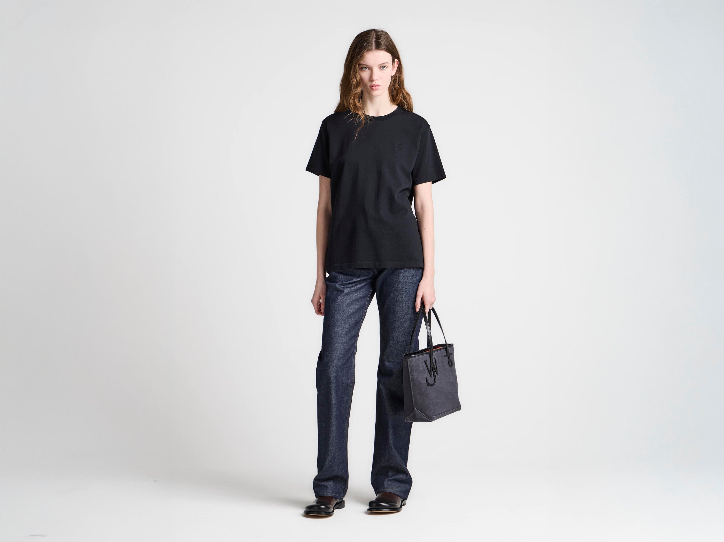 WOMENS EMBROIDERED ANCHOR T-SHIRT IN BLACK