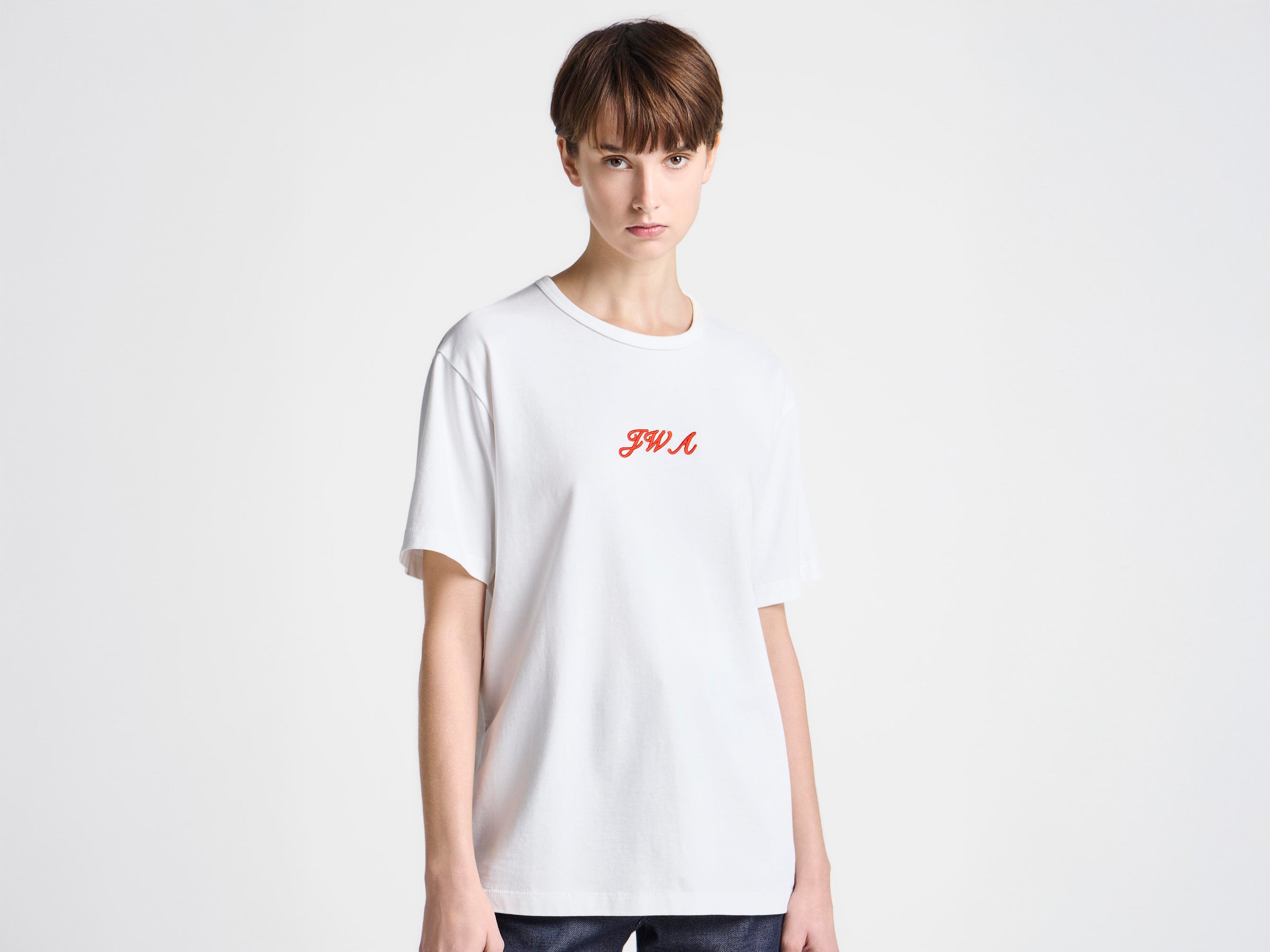 WOMENS 'JWA' SCRIPT T-SHIRT IN WHITE