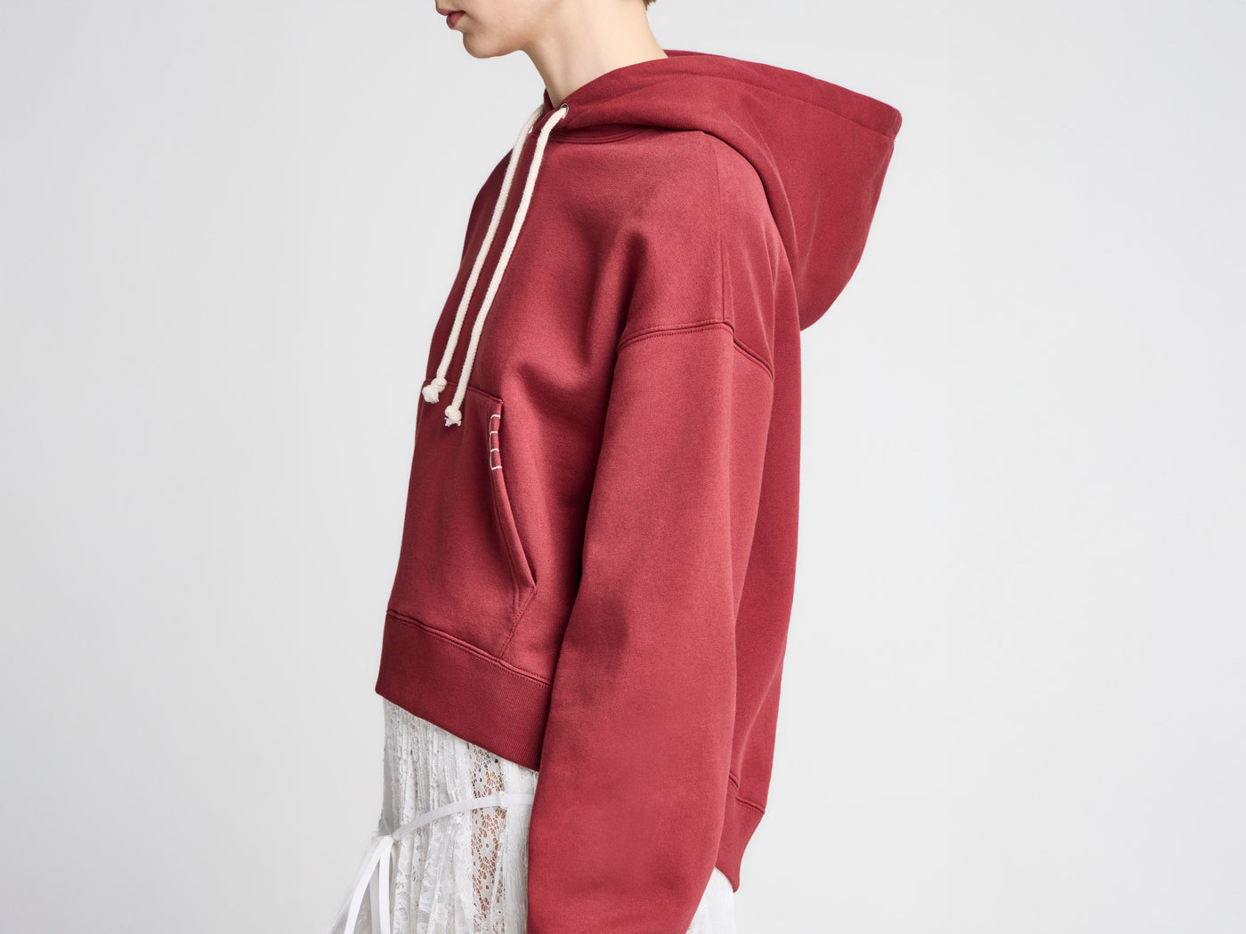 WOMENS CURVED HEM HOODIE IN BURGUNDY