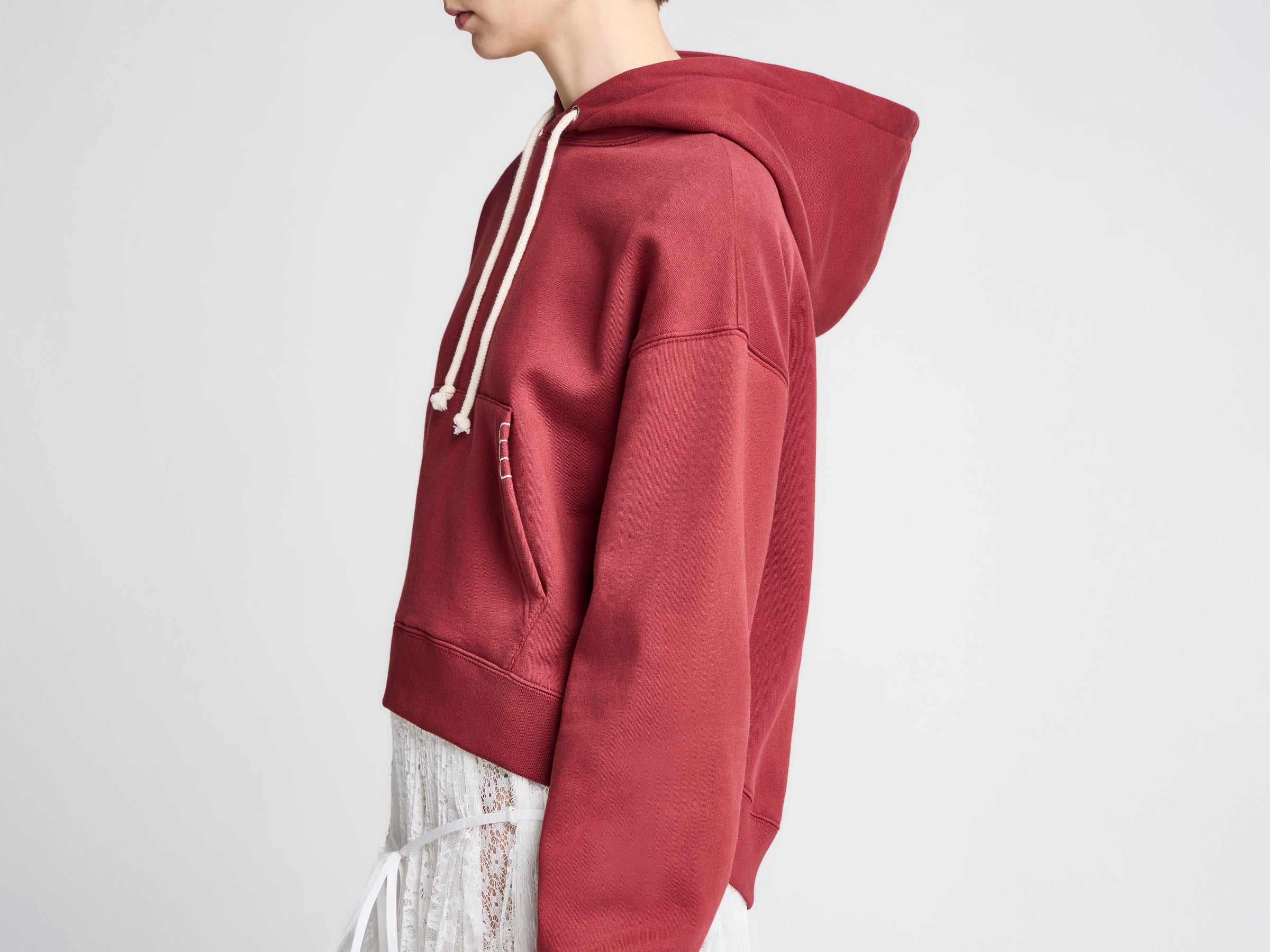 WOMENS CURVED HEM HOODIE IN BURGUNDY