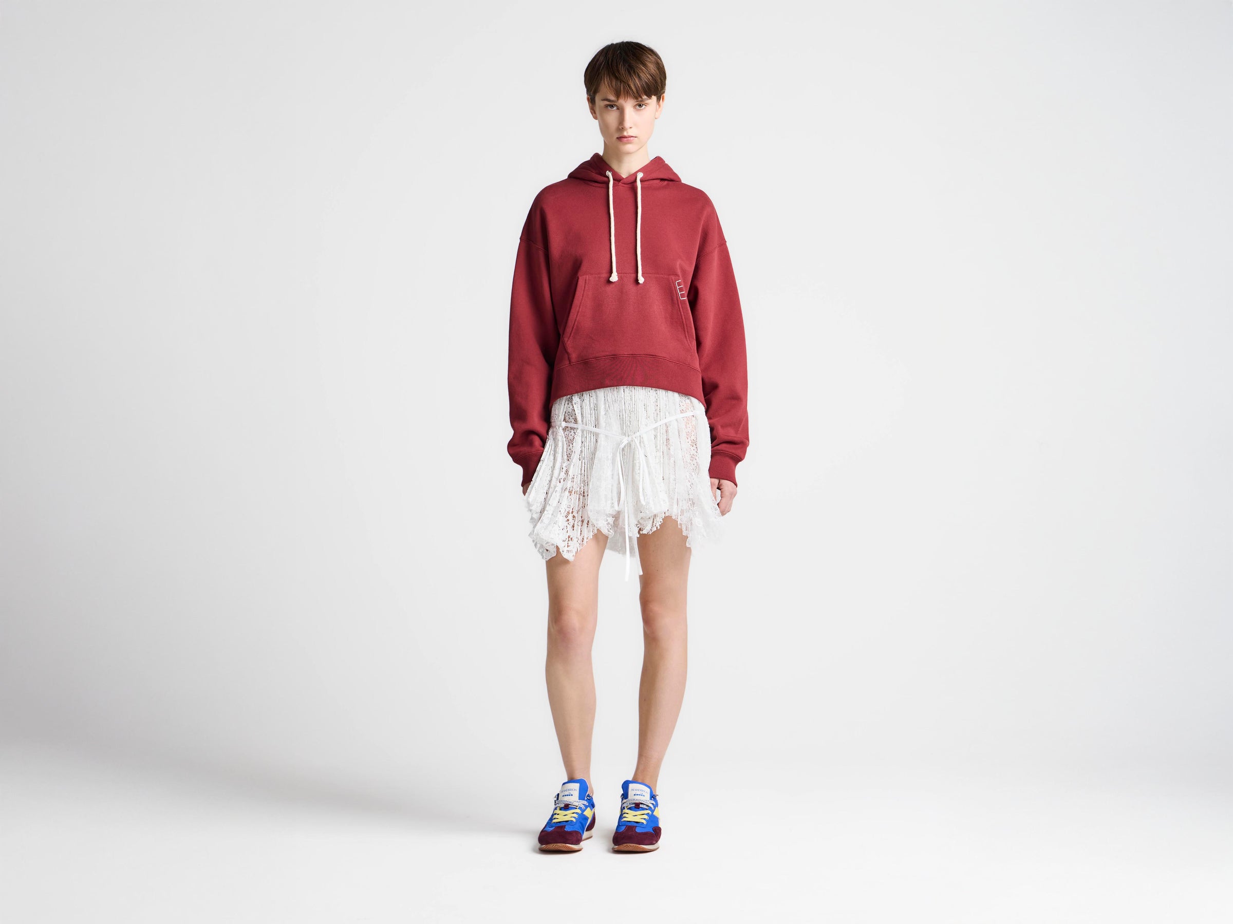 WOMENS CURVED HEM HOODIE IN BURGUNDY
