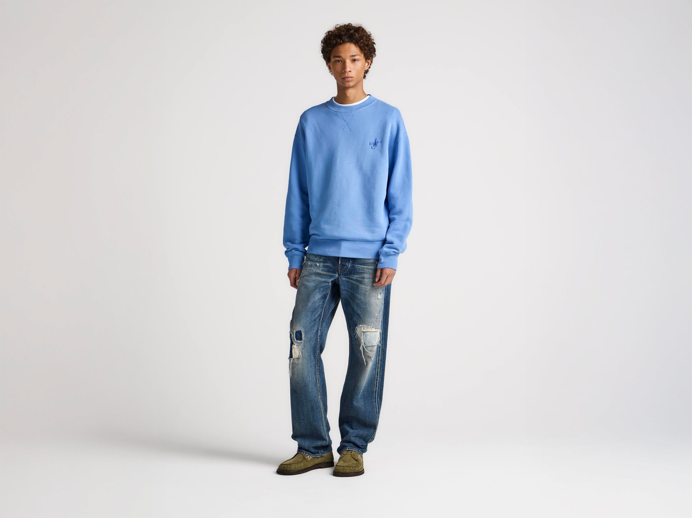 MENS RIBBON ANCHOR SWEATSHIRT IN WASHED BLUE