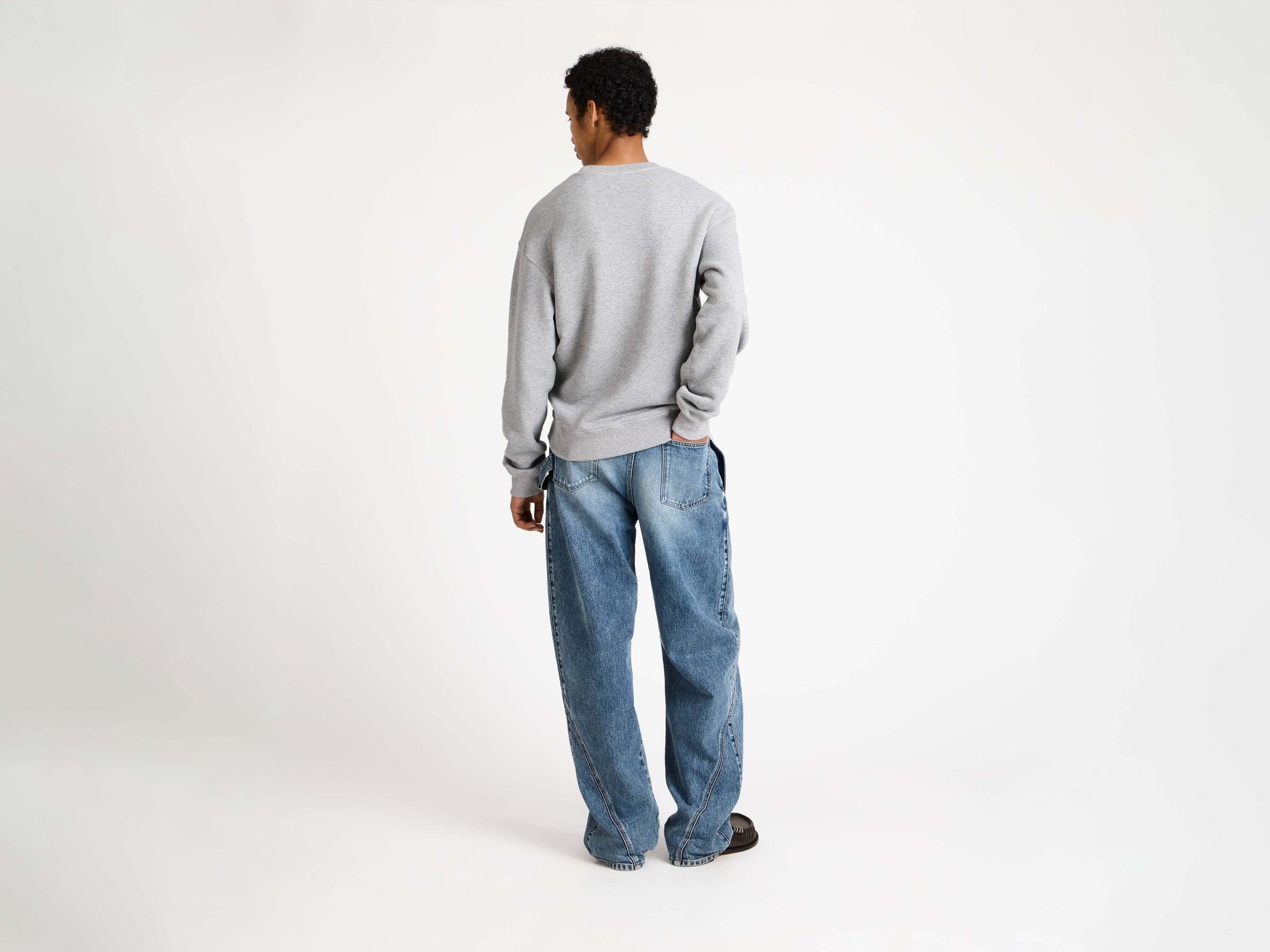 RIBBON ANCHOR SWEATSHIRT IN MID GREY MELANGE