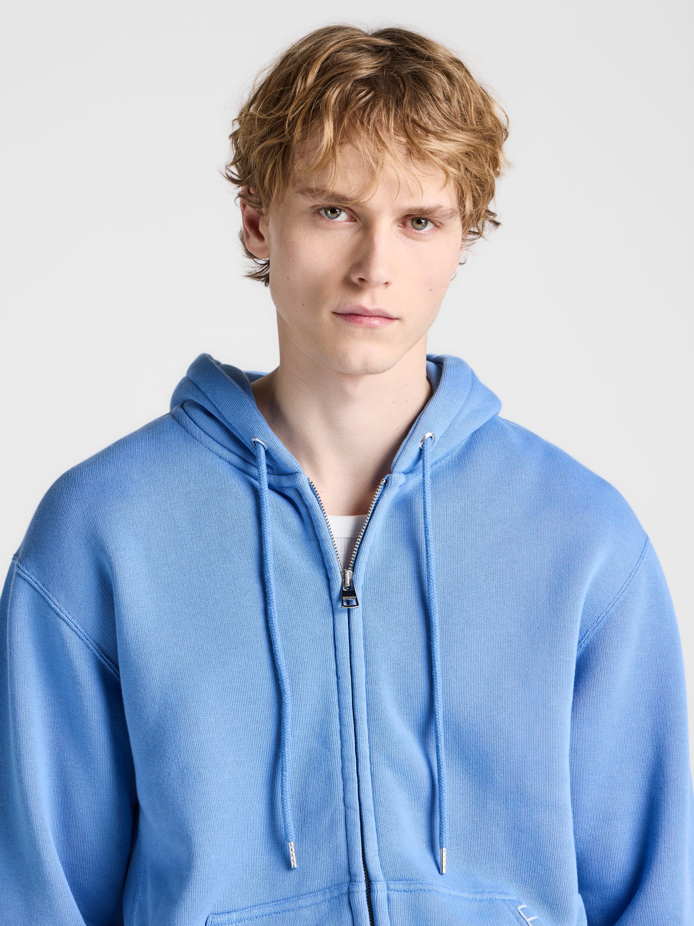 MENS FRONT ZIP HOODIE IN WASHED BLUE