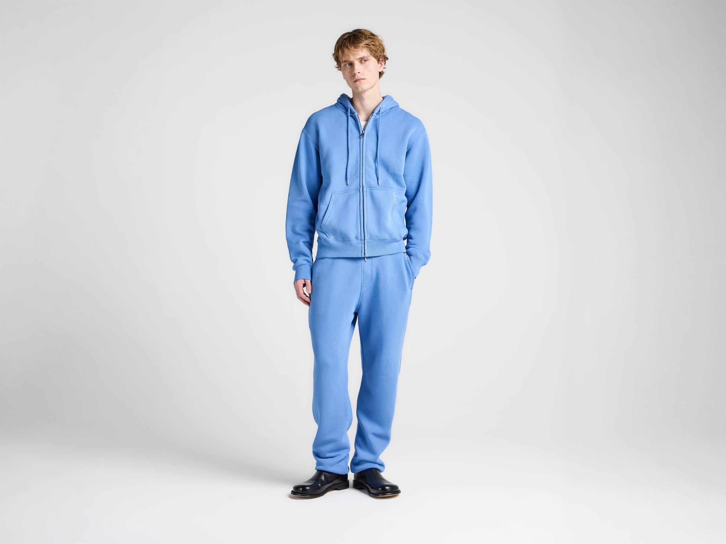 MENS FRONT ZIP HOODIE IN WASHED BLUE