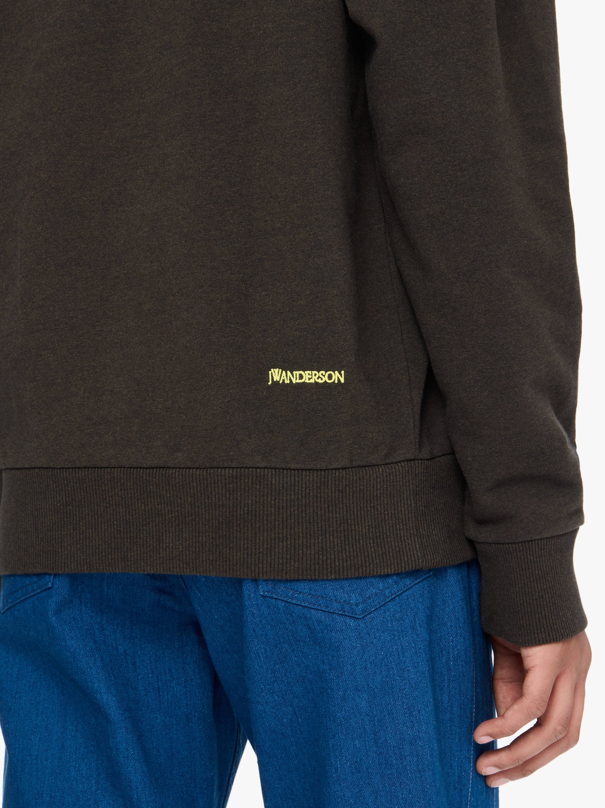 CONTRAST TRIM SWEATSHIRT