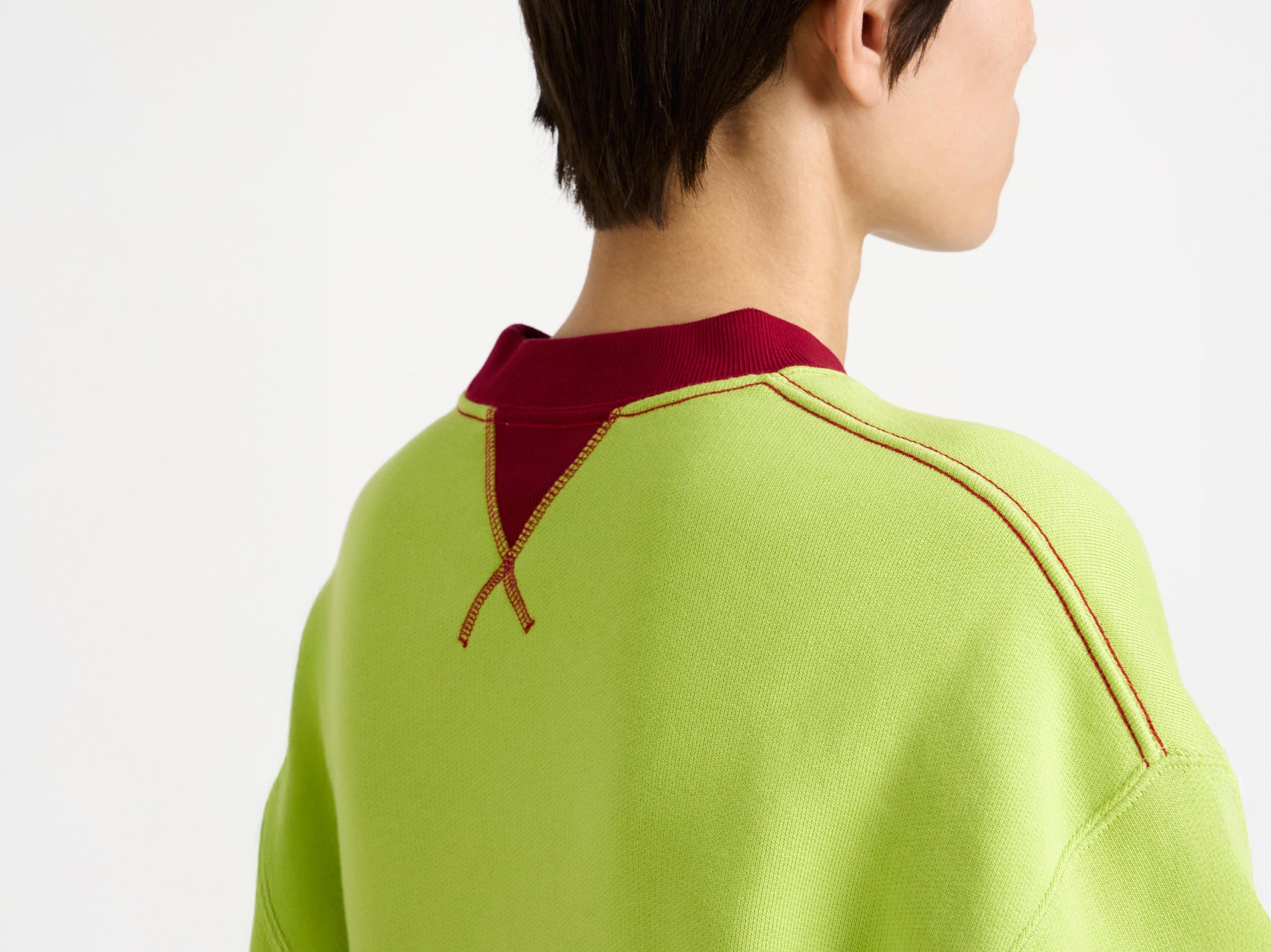contrast collar sweatshirt lime red Model Front 3