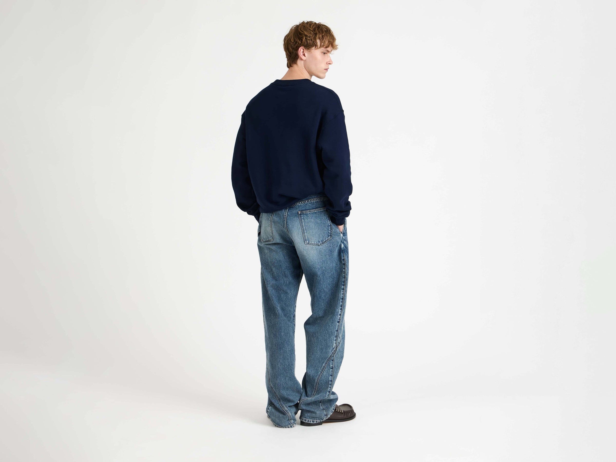 anonymous trade sweatshirt navy Model Back 6