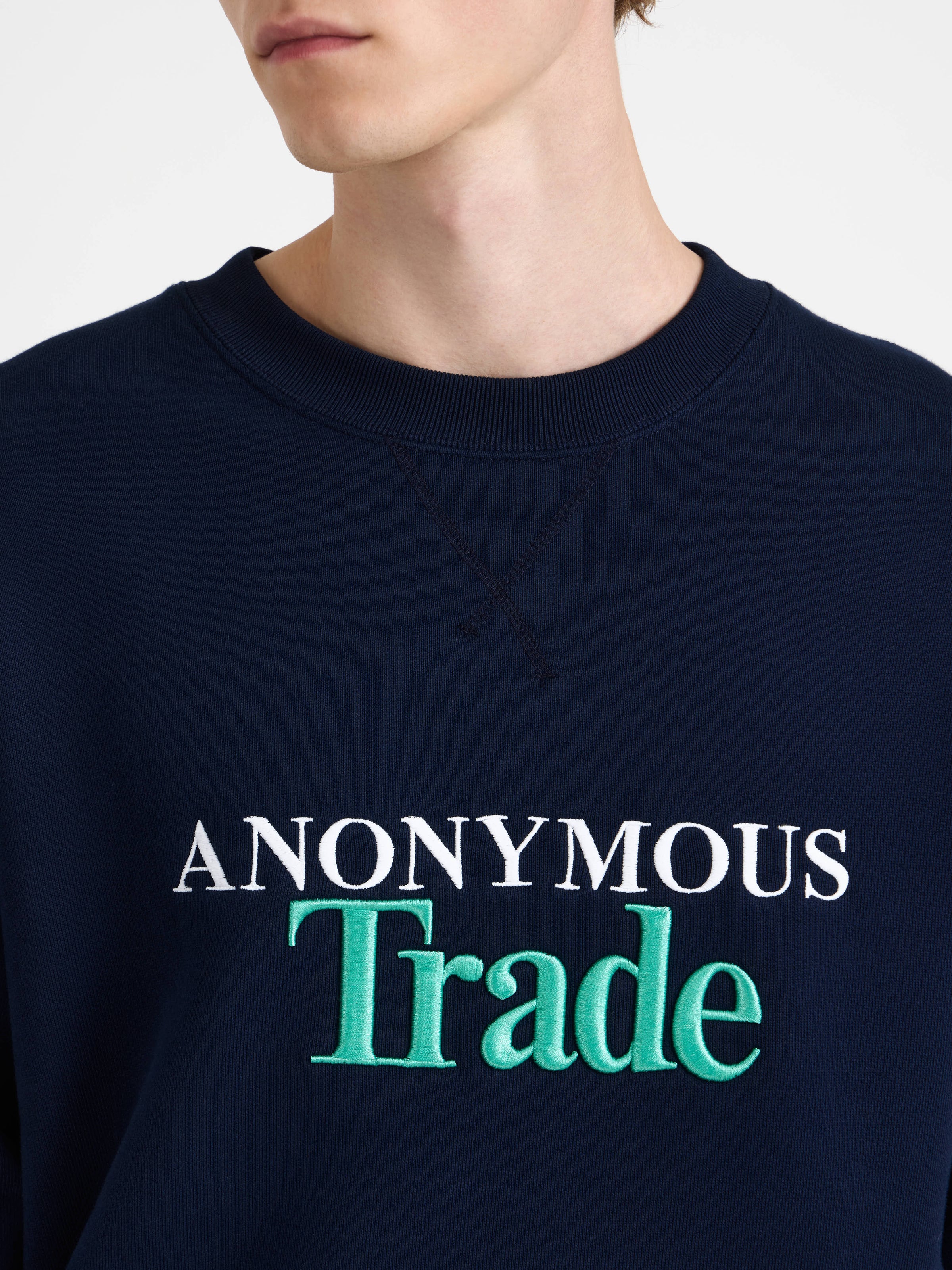 anonymous trade sweatshirt navy Model Detail 8