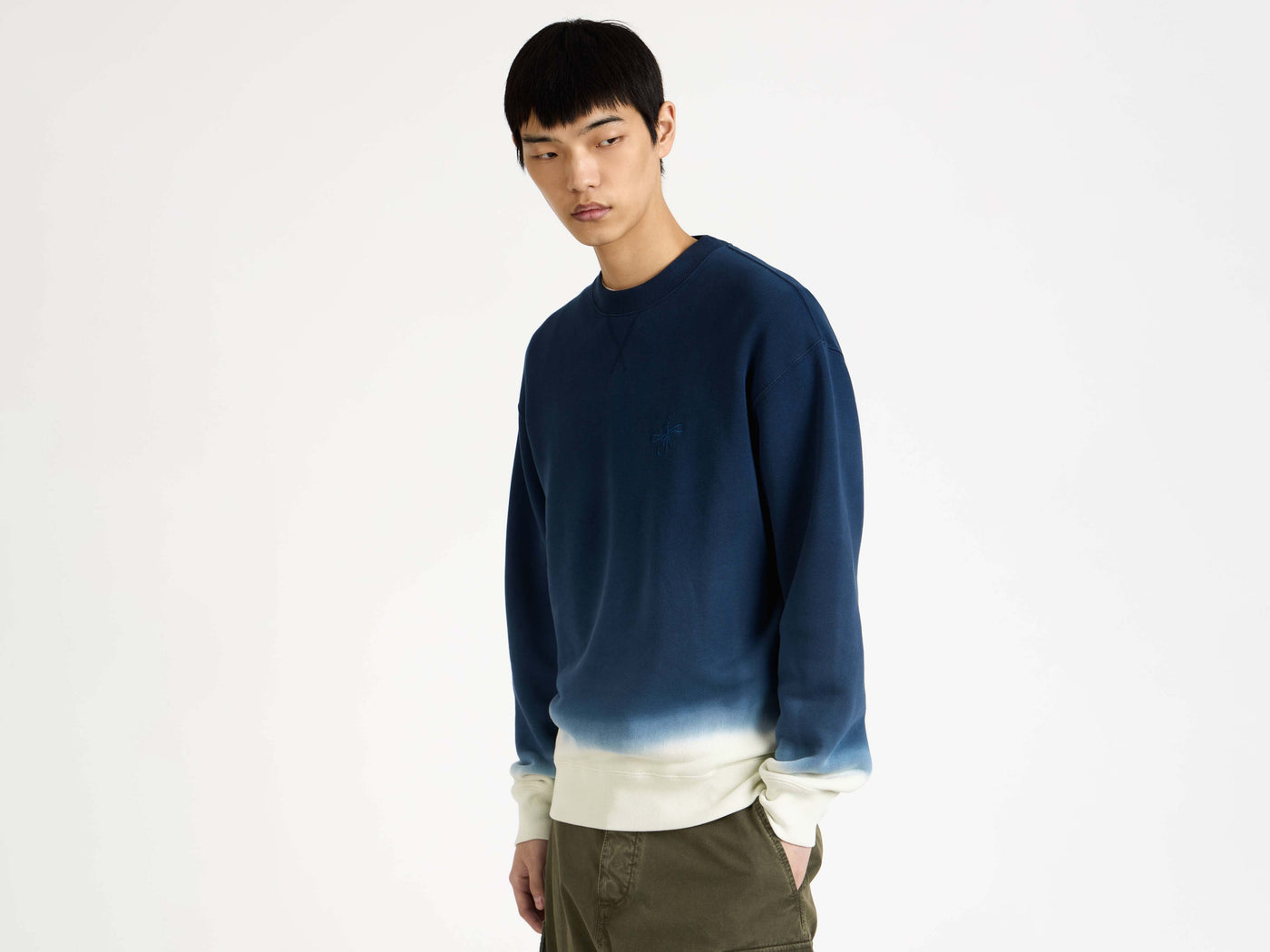 dip dye sweatshirt navy ecru Model Detail 5