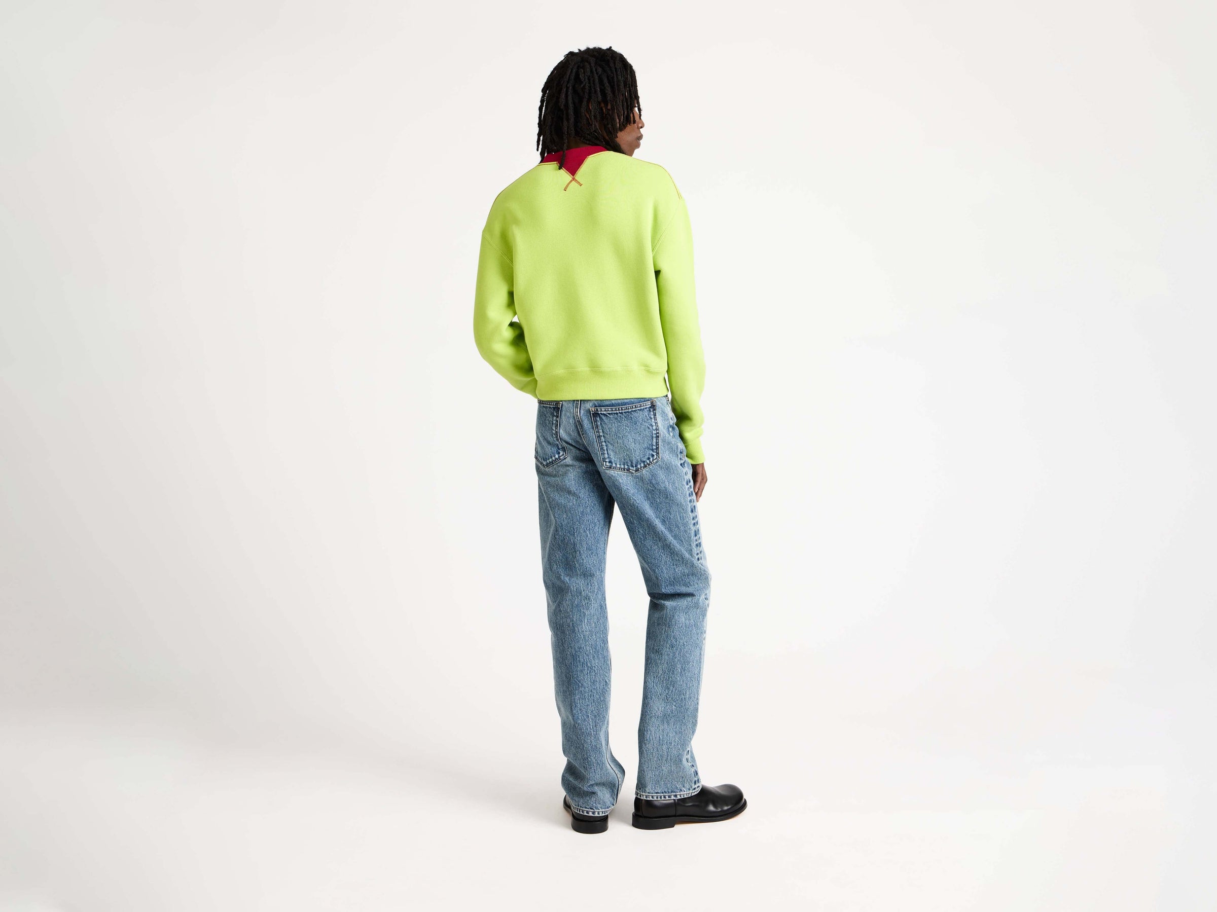 CONTRAST COLLAR SWEATSHIRT IN LIME & RED