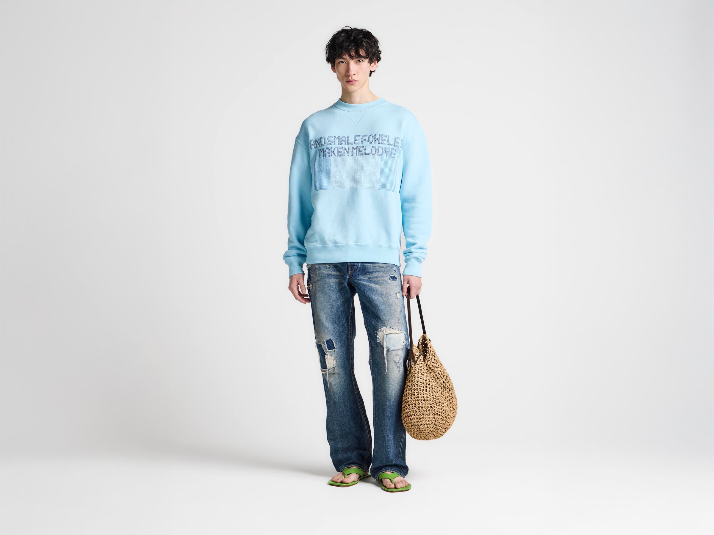 MENS PAINTED BIRDS SWEATSHIRT IN SKY BLUE