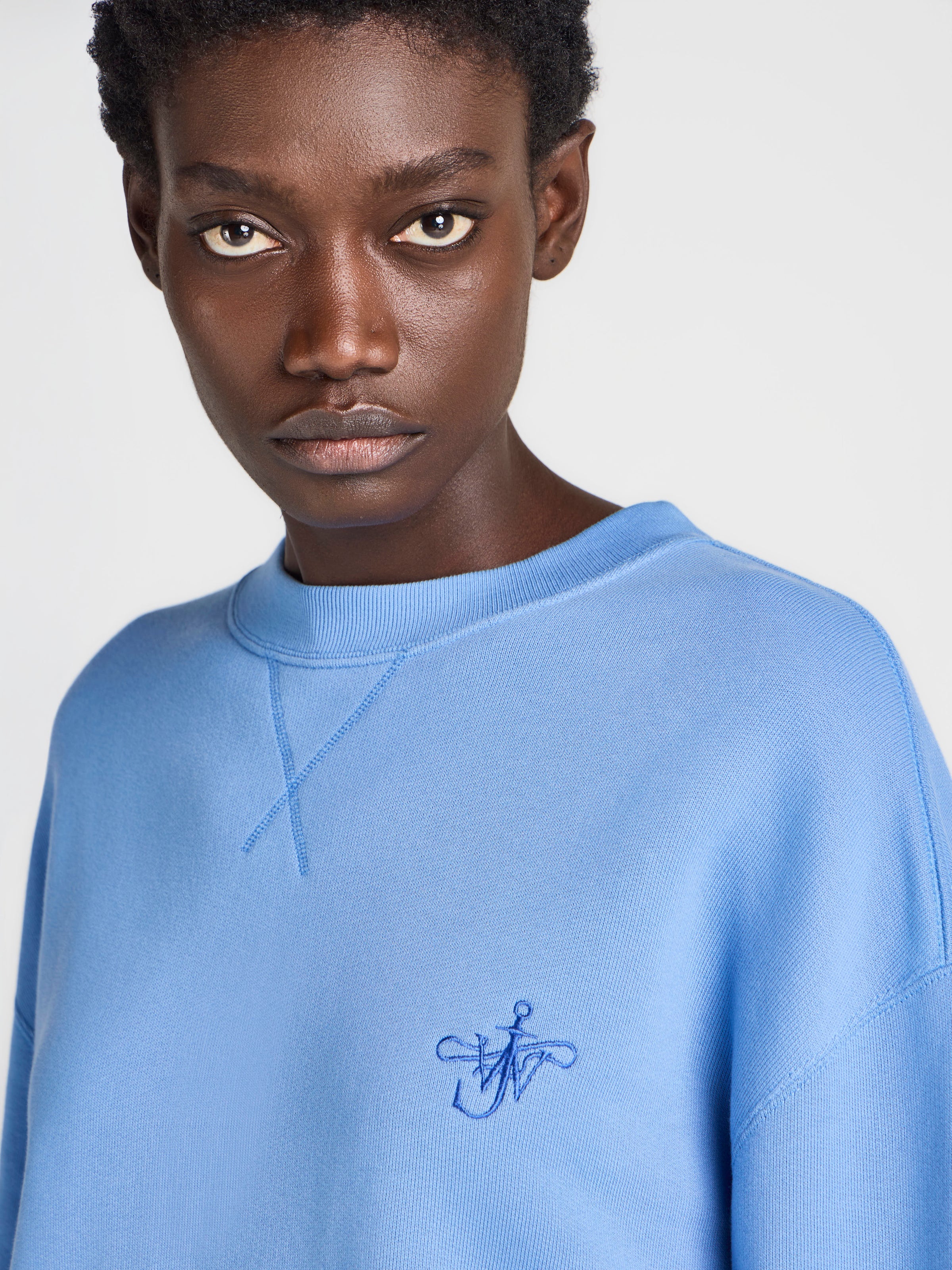 WOMENS RIBBON ANCHOR SWEATSHIRT IN WASHED BLUE