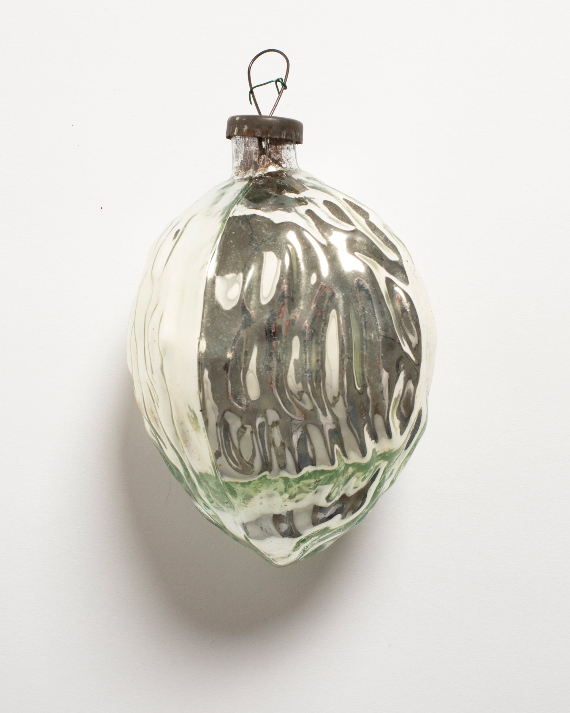 LARGE VINTAGE CHRISTMAS ORNAMENT IN MULTICOLOUR