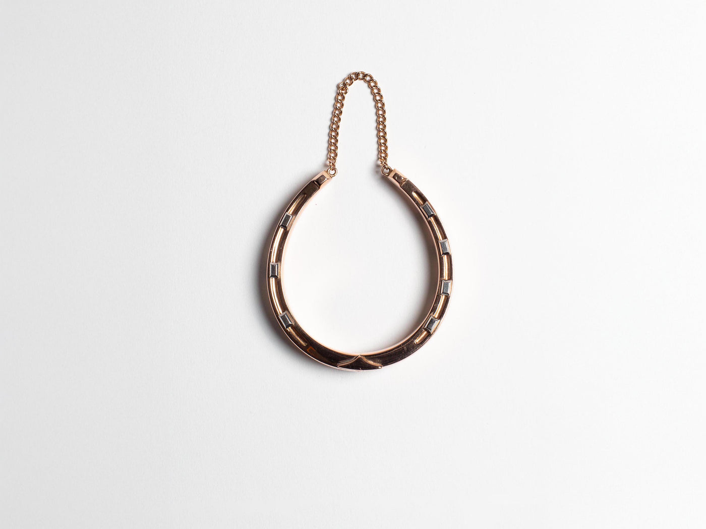 HORSESHOE BANGLE IN 15kt GOLD