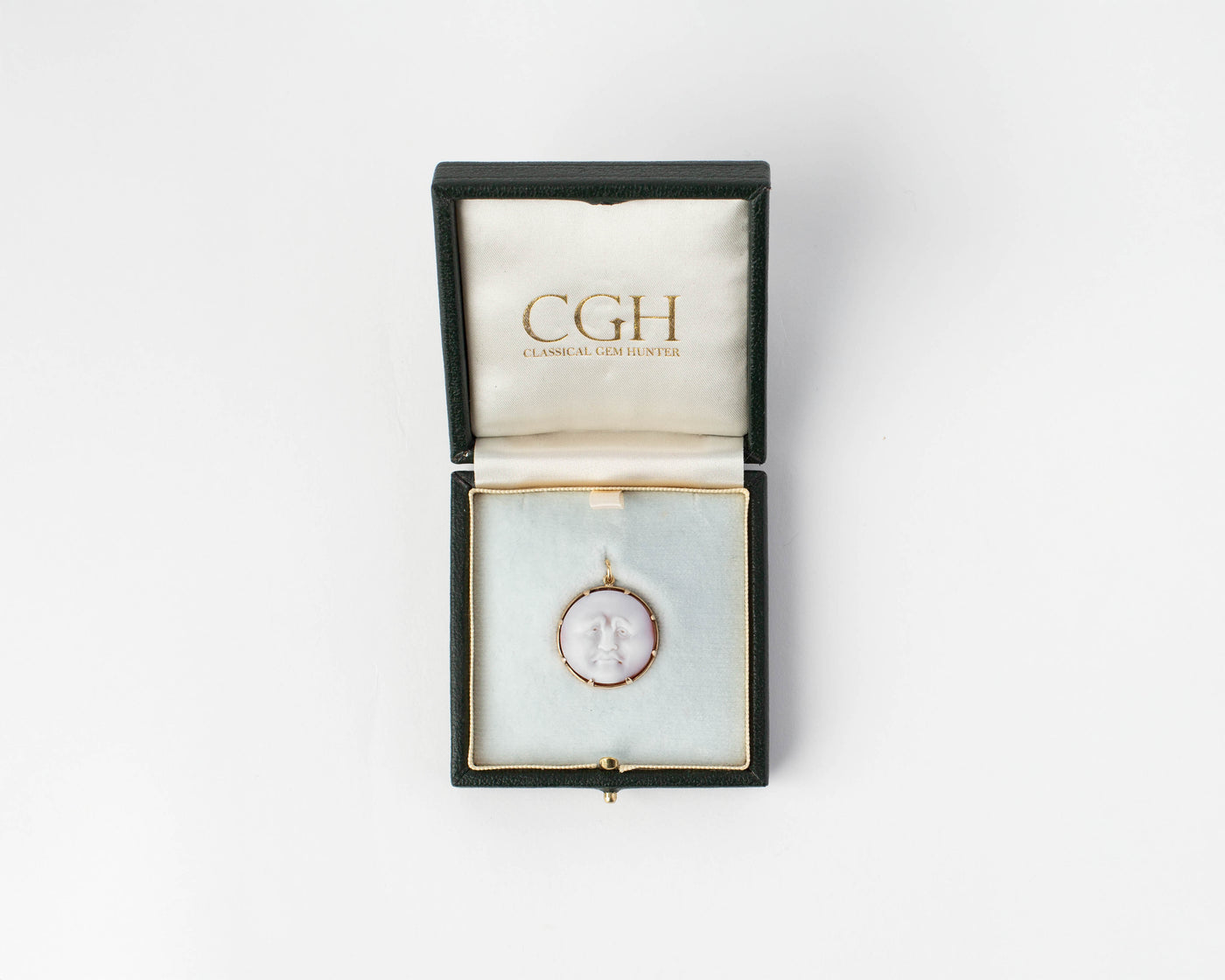MOON PENDANT IN 9kt GOLD