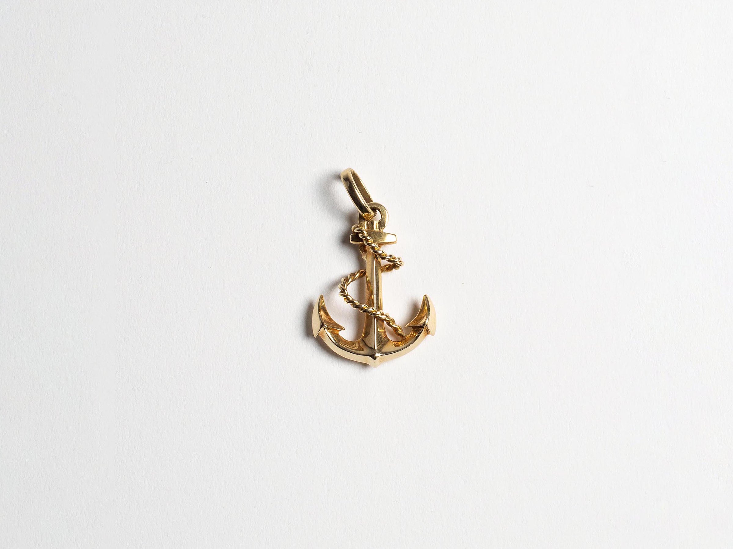 ANCHOR PENDANT IN 8K GOLD