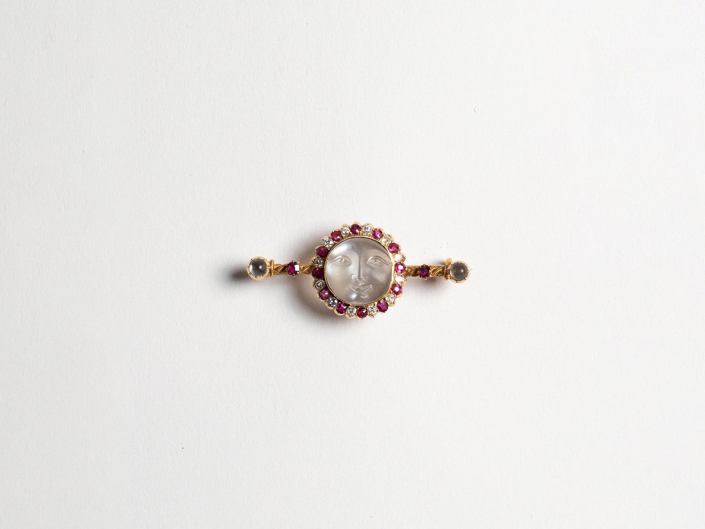 MOONFACE BROOCH IN 15kt GOLD