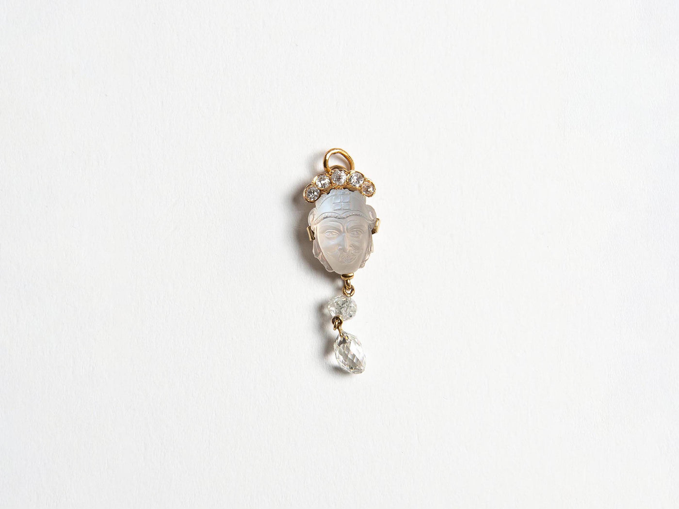 MOONSTONE DIAMOND PENDANT IN 18kt GOLD