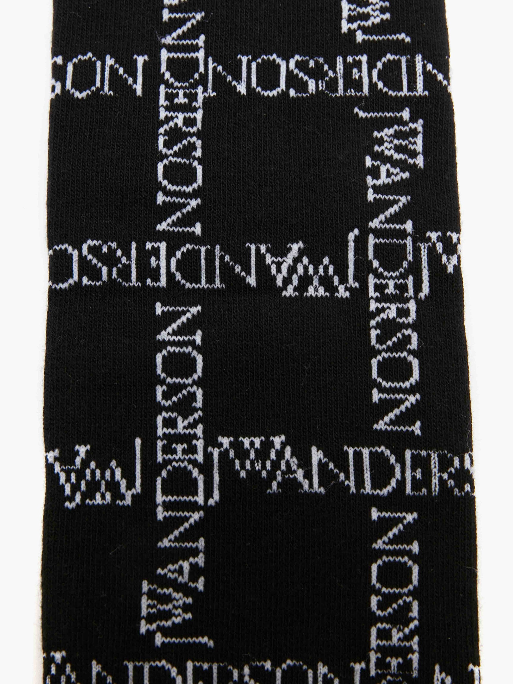 LONG SOCKS WITH LOGO GRID