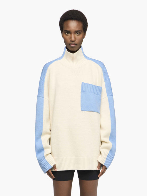 DUAL TONE - PATCH POCKET TURTLENECK SWEATER