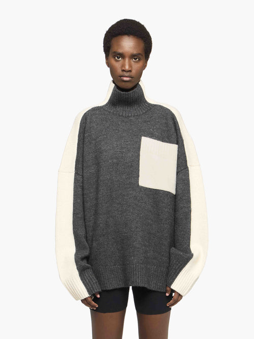 DUAL TONE - PATCH POCKET TURTLENECK SWEATER