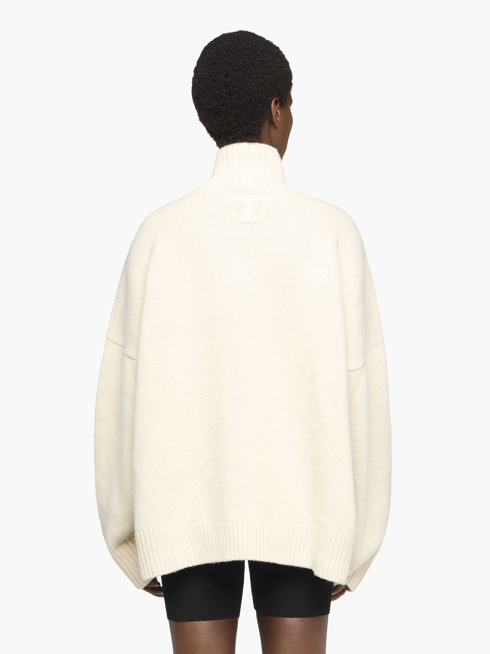 DUAL TONE - PATCH POCKET TURTLENECK SWEATER