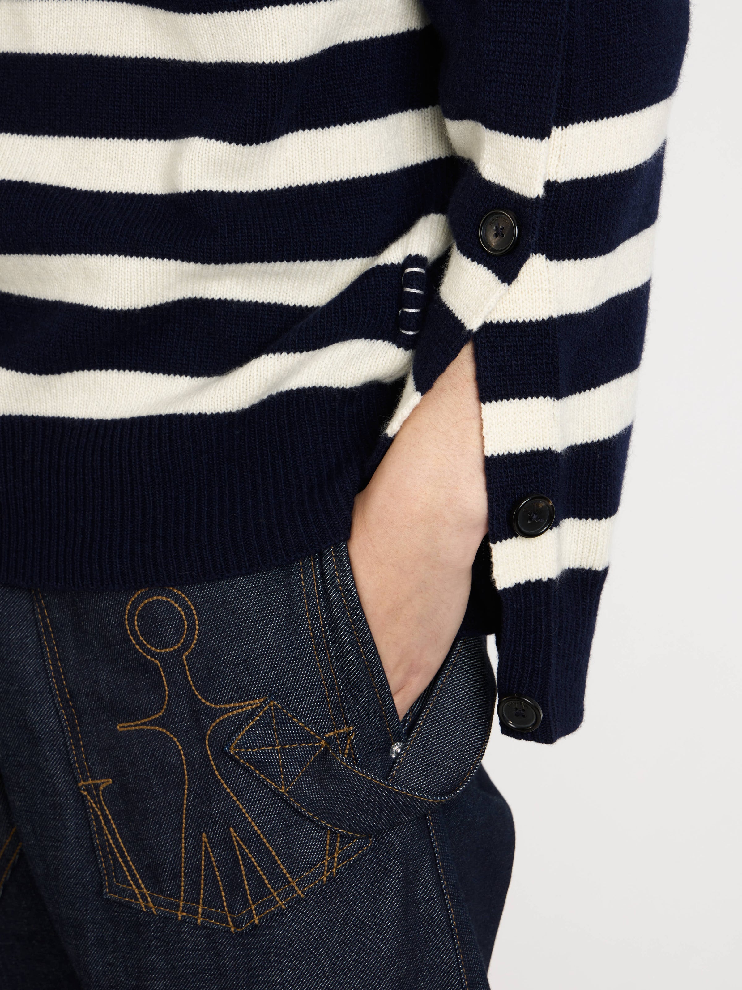 buttoned sleeve breton jumper navy Model Detail 7