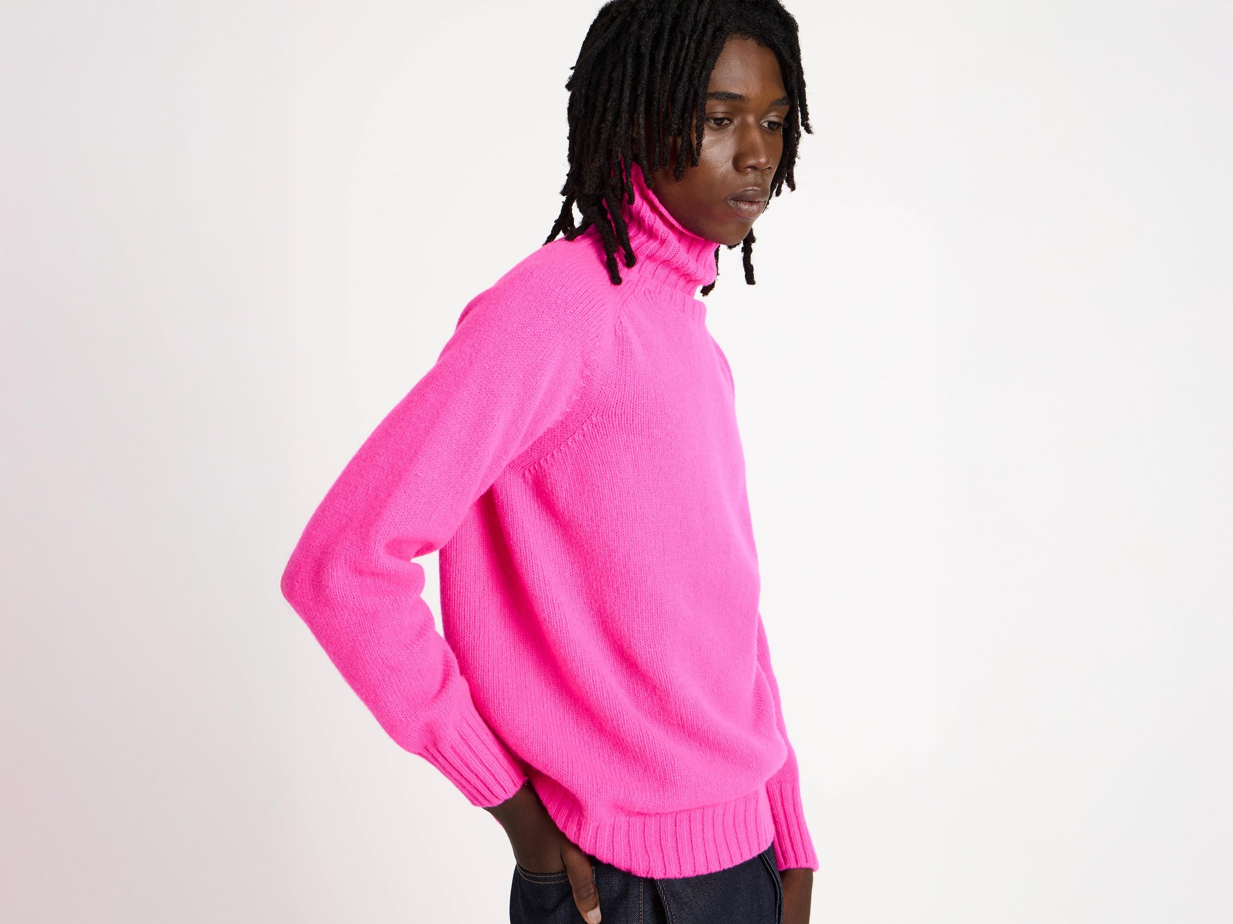 turtle neck jumper neon pink Model Detail 7
