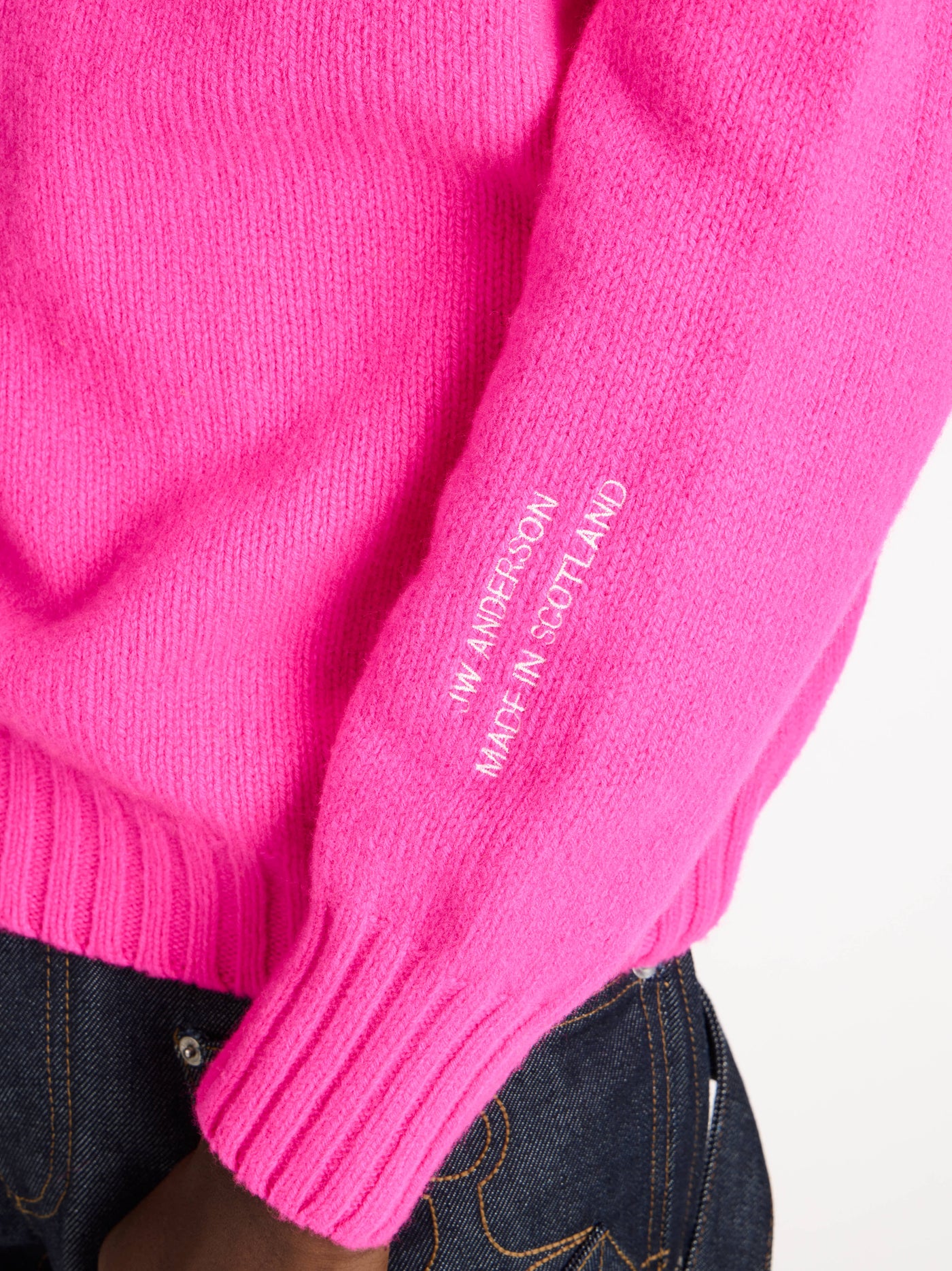 turtle neck jumper neon pink Model Detail 8