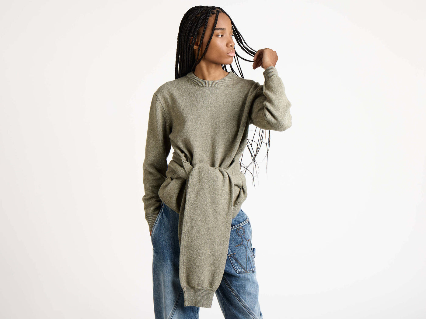 waist tie jumper sage Model Detail 4